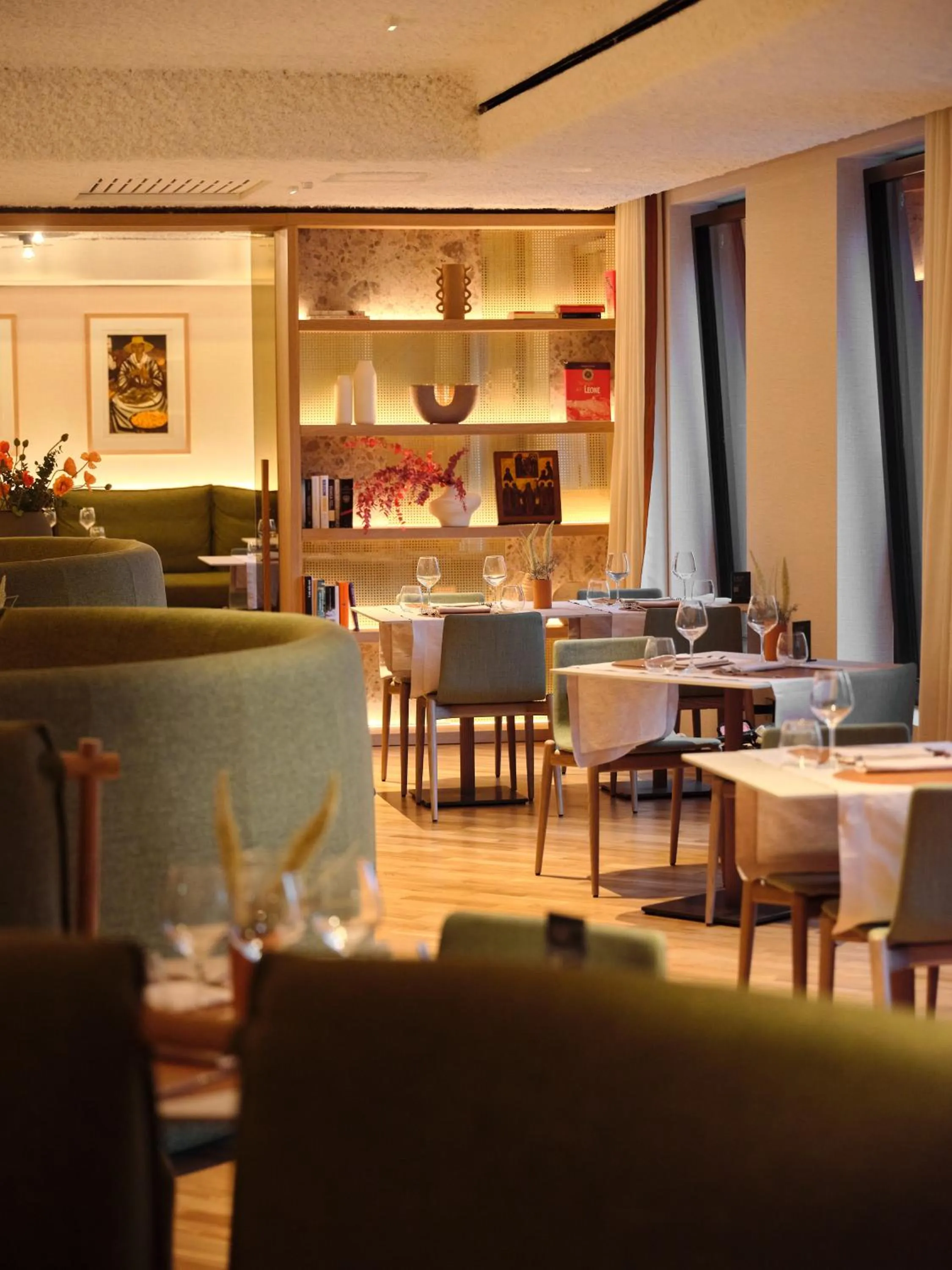 Restaurant/places to eat in Il Leon D'Oro Bari - by Farace Hotels