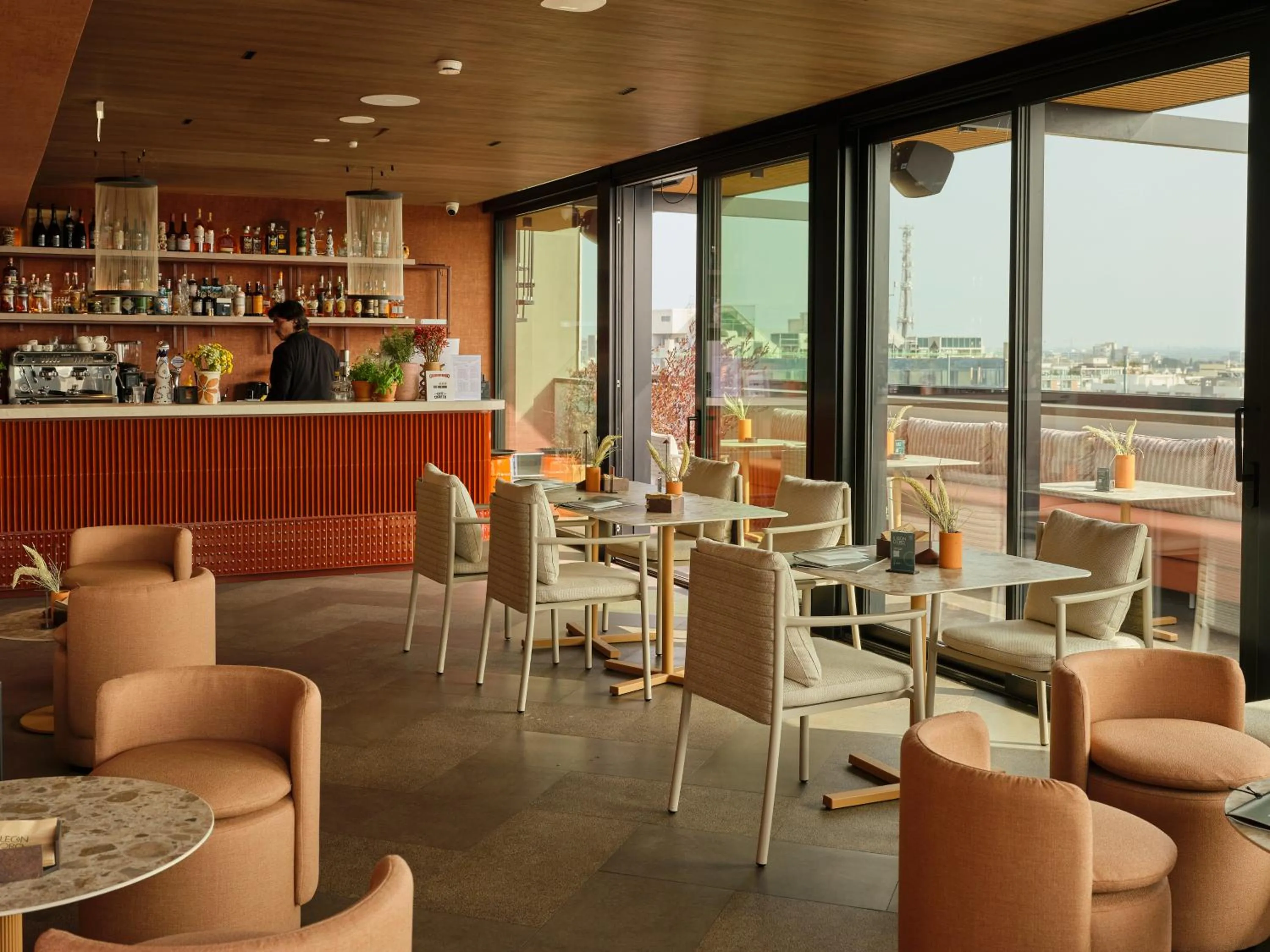 Restaurant/places to eat in Il Leon D'Oro Bari - by Farace Hotels