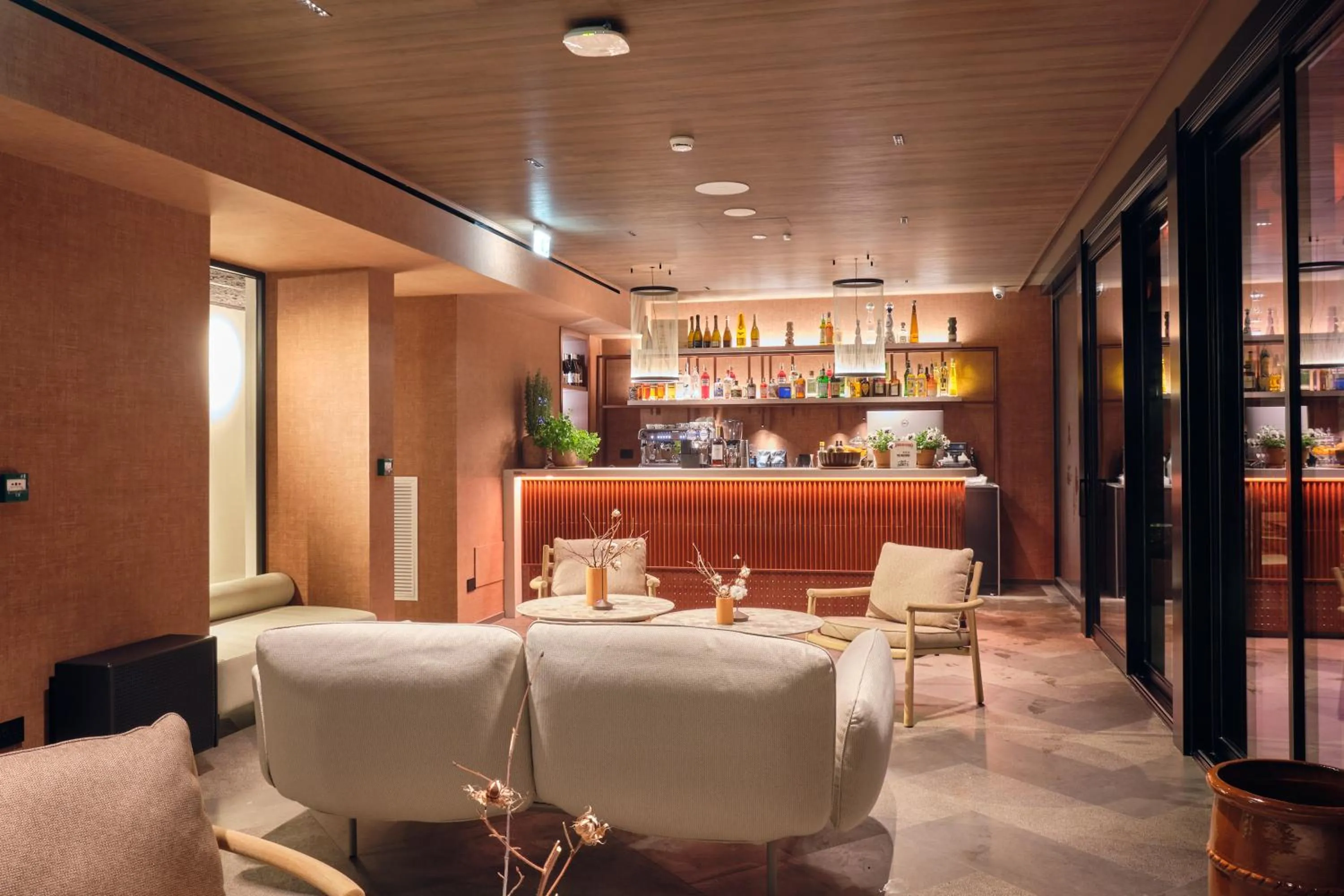 Restaurant/places to eat in Il Leon D'Oro Bari - by Farace Hotels