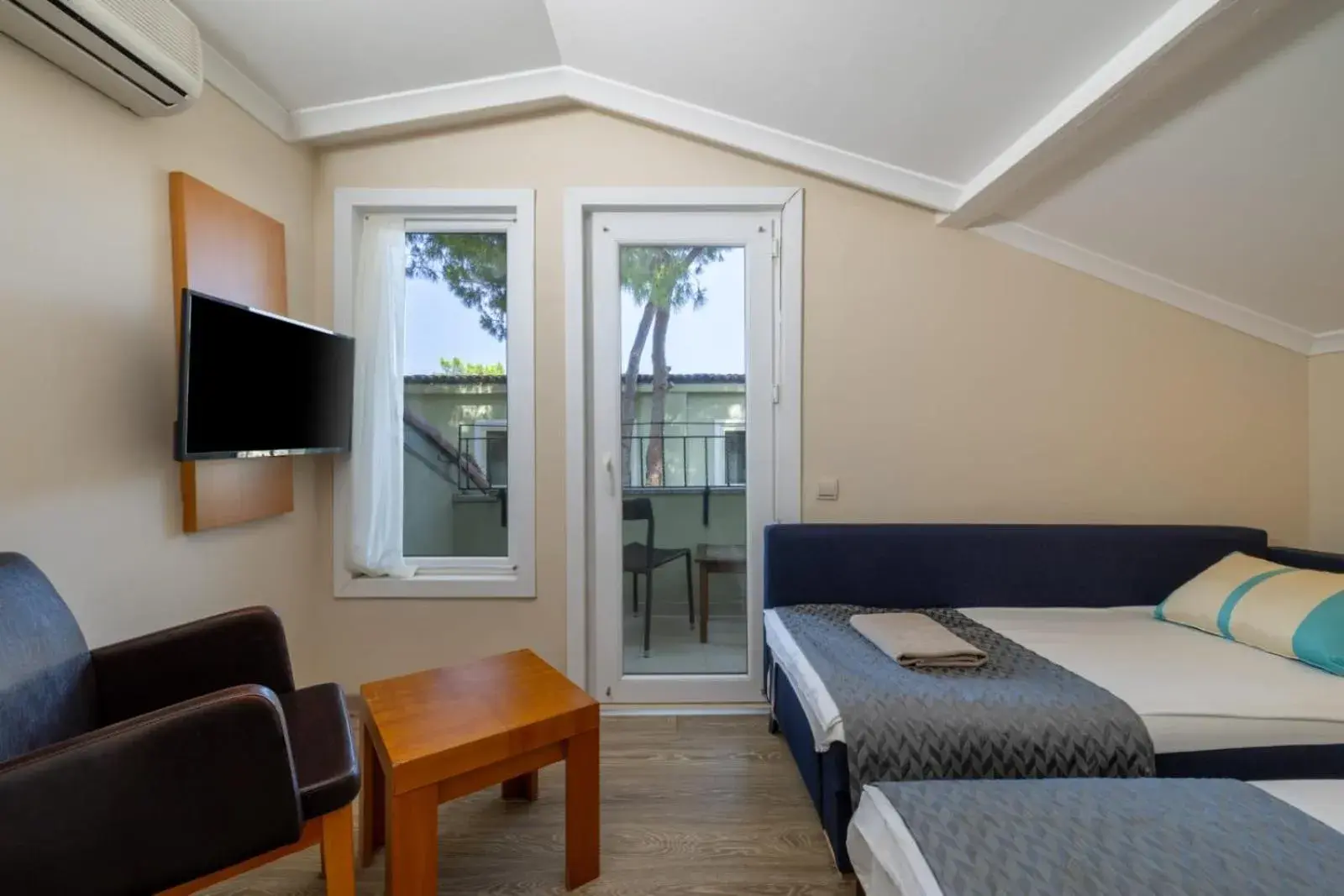 Property building, Bed in Crystal Flora Beach Resort - Ultimate All Inclusive Property building, Bed in Crystal Flora Beach Resort - Ultimate All Inclusive