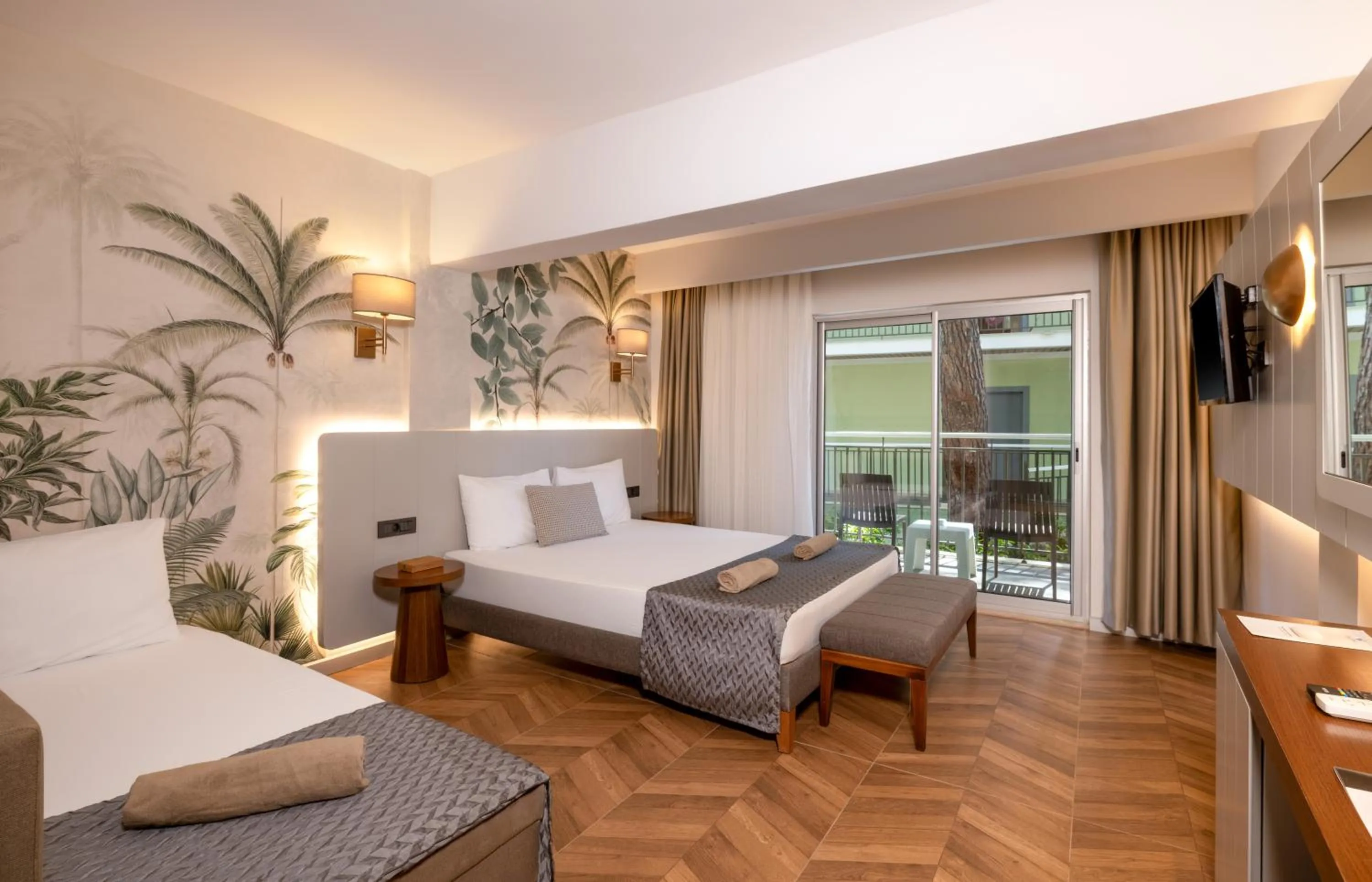 Bedroom, Bed in Crystal Flora Pearl Collection - Ultimate All Inclusive