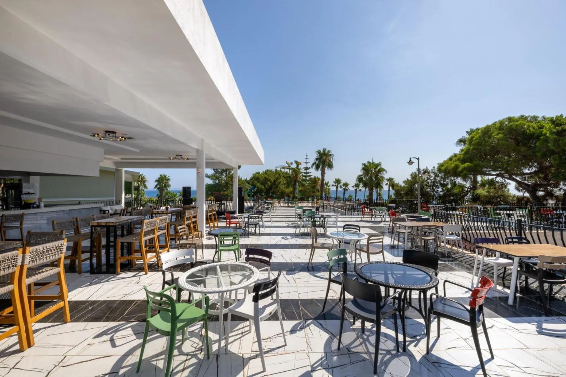 Lounge or bar in Crystal Flora Pearl Collection - Ultimate All Inclusive