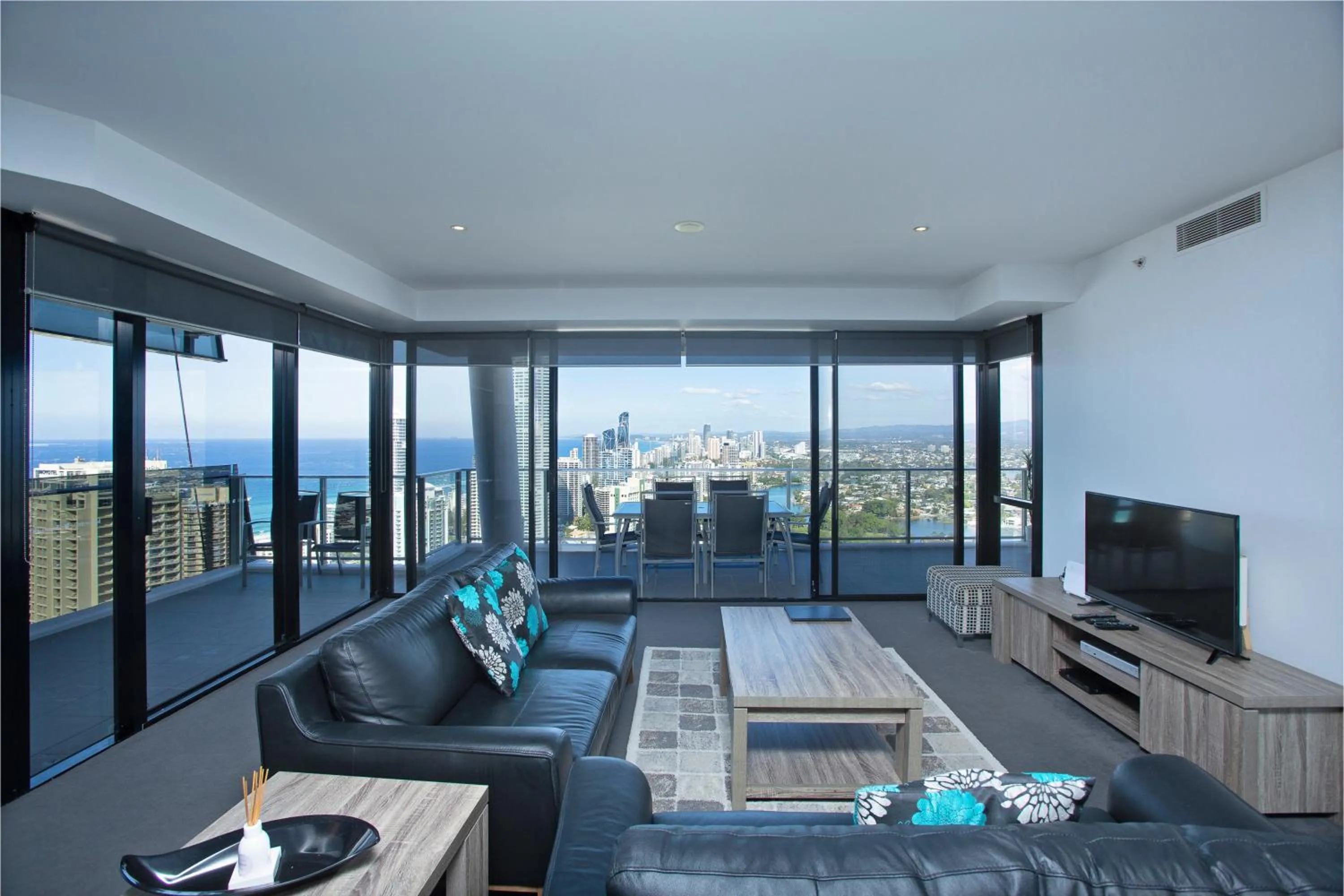 Circle on Cavill - Hosted by Coastal Letting Co.