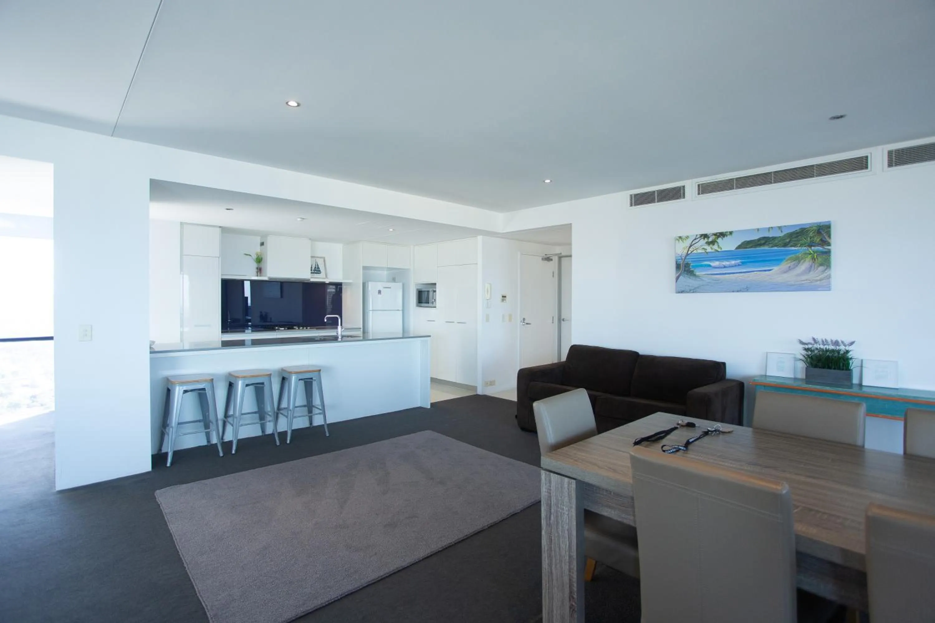 Circle on Cavill - Hosted by Coastal Letting Co.