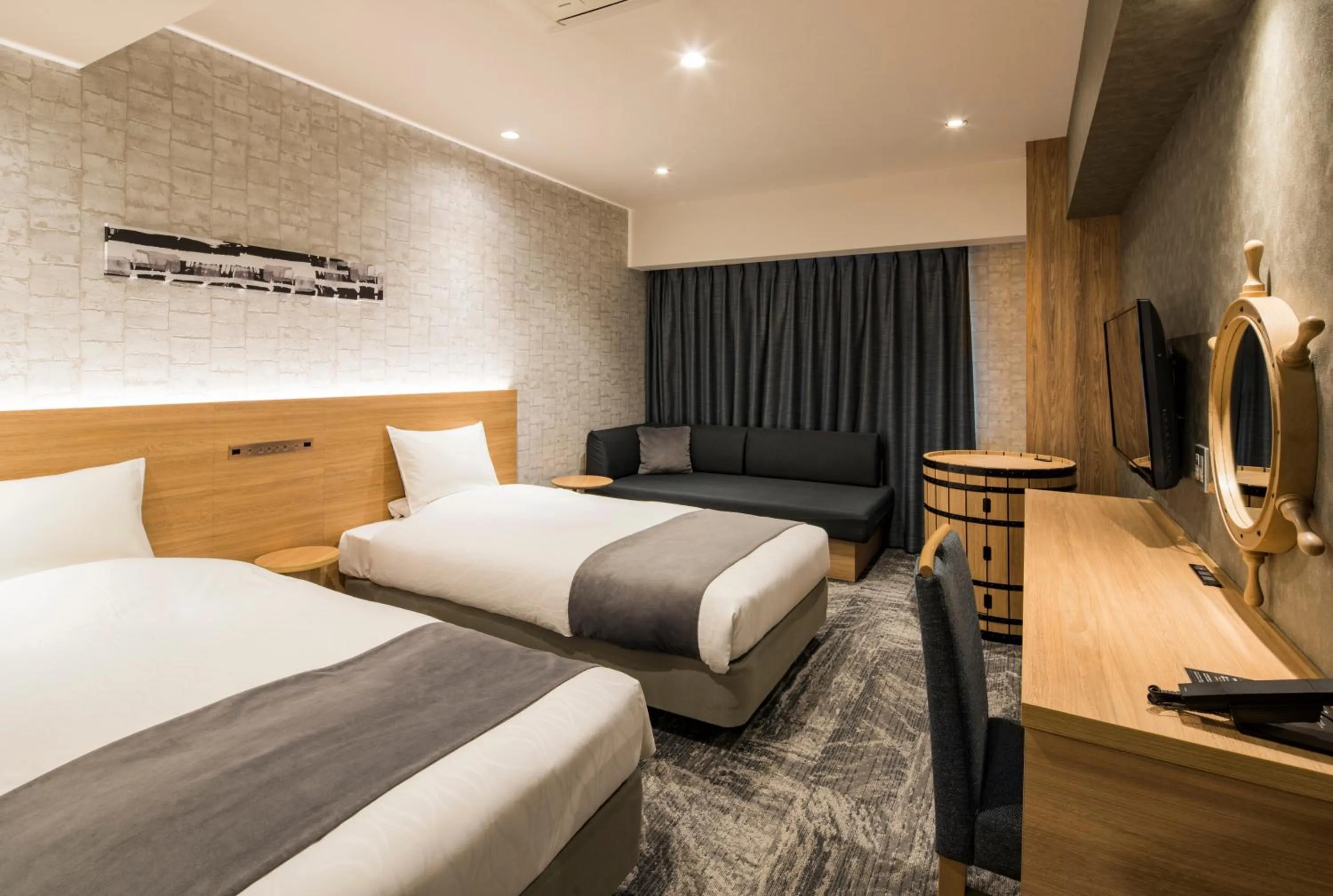 Photo of the whole room, Bed in Hotel Torifito Otaru Canal