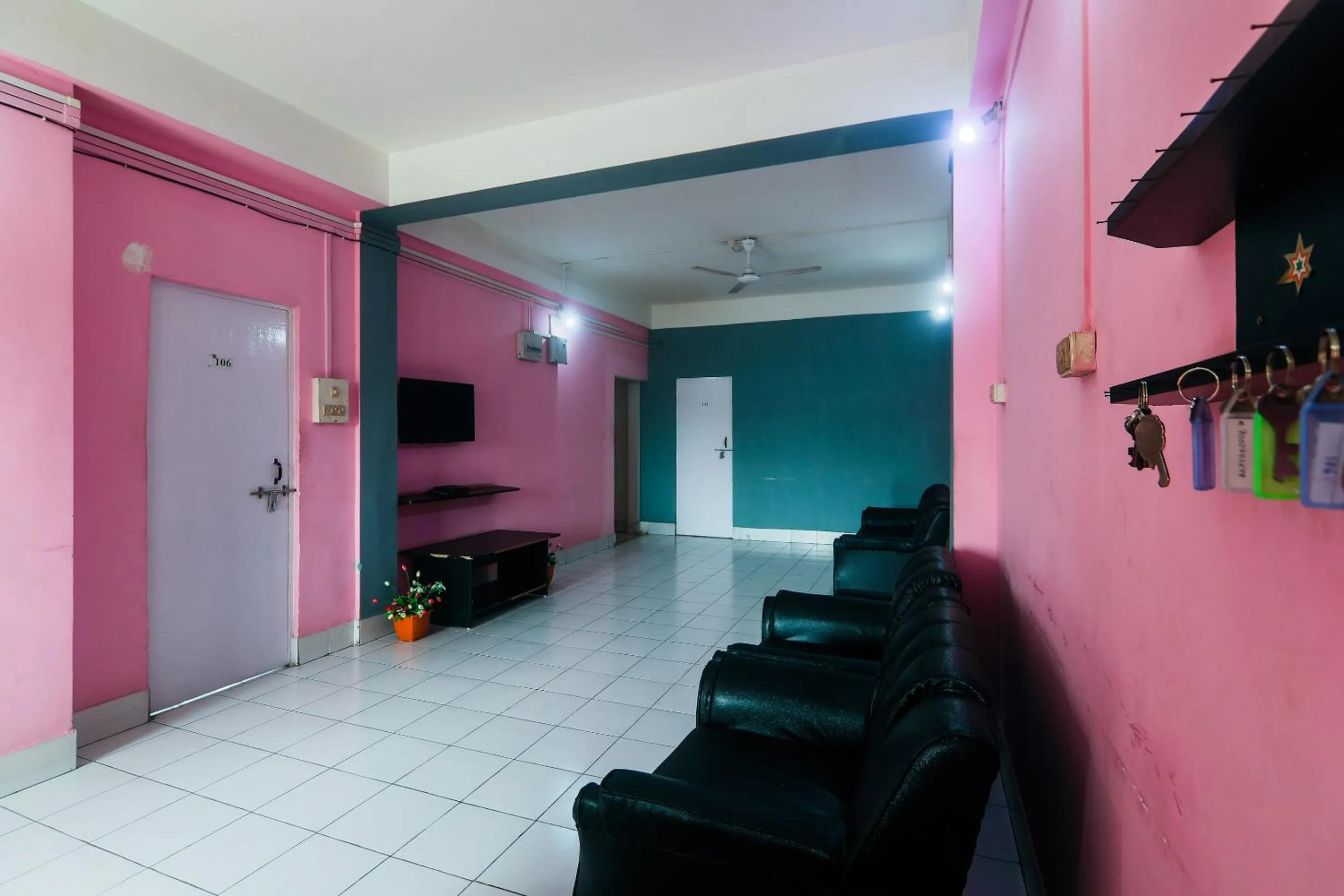 Lobby or reception in Hotel O SPRINGVILLA