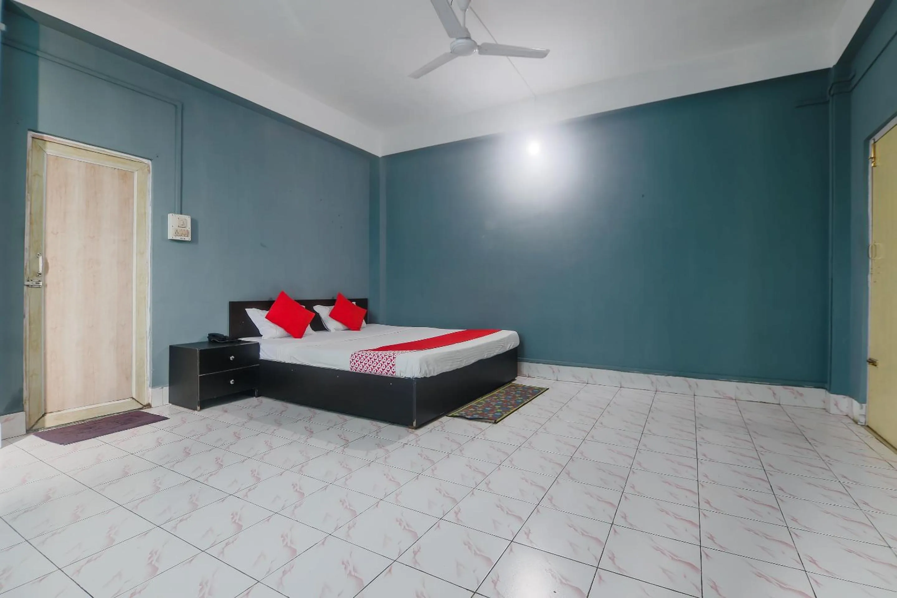 Bedroom, Bed in Hotel O SPRINGVILLA