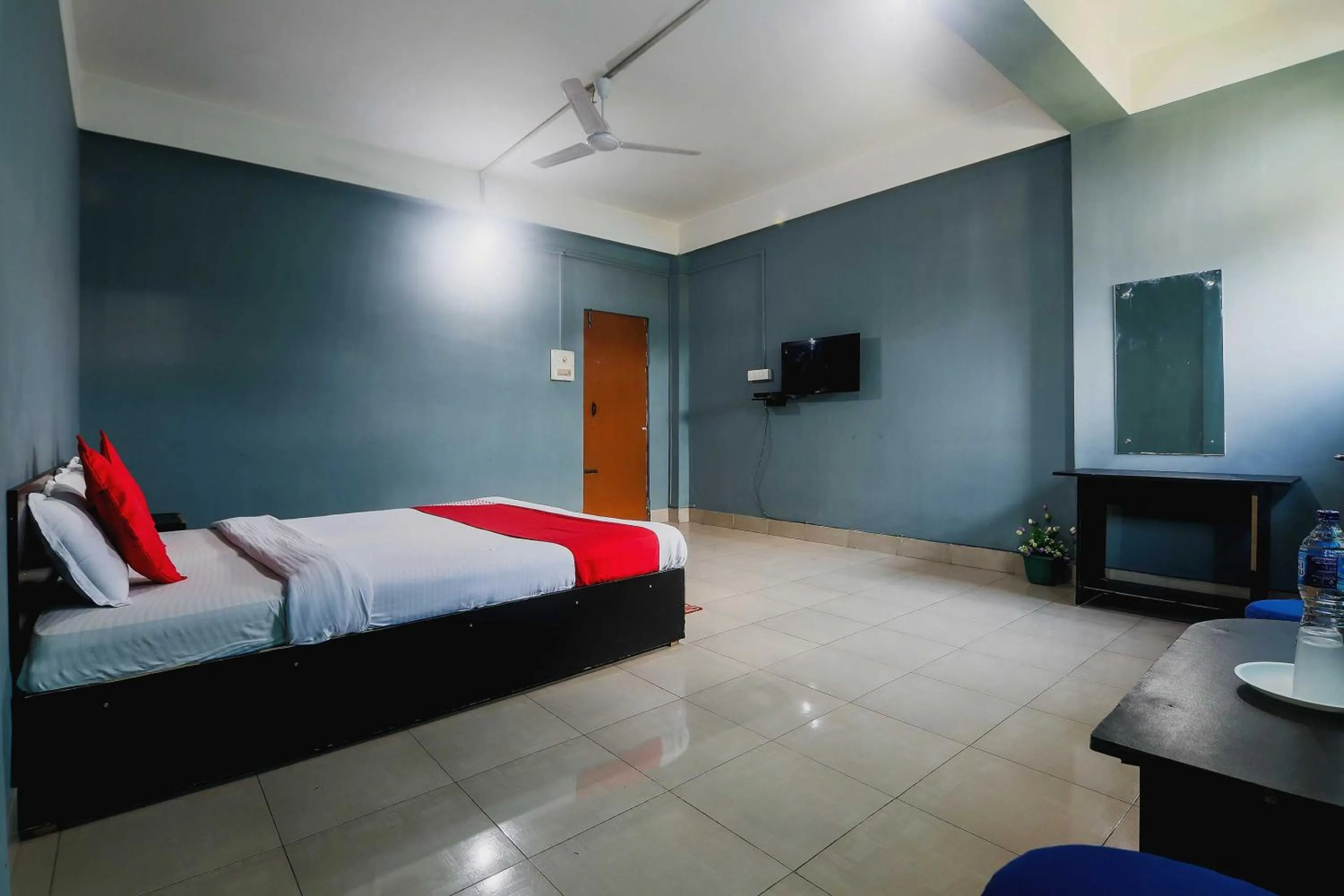 Bedroom, Bed in Hotel O SPRINGVILLA
