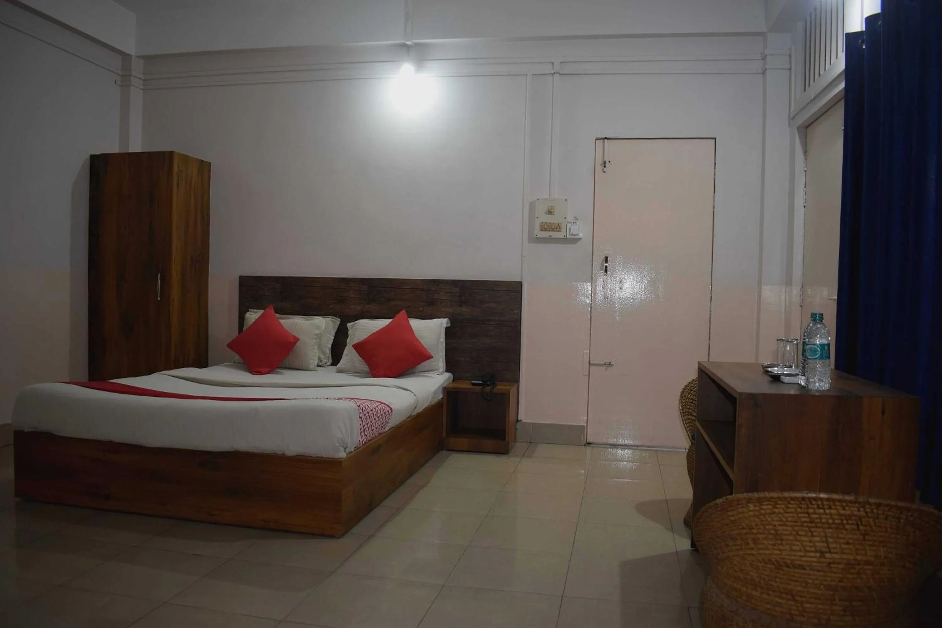 Bedroom, Bed in Hotel O SPRINGVILLA