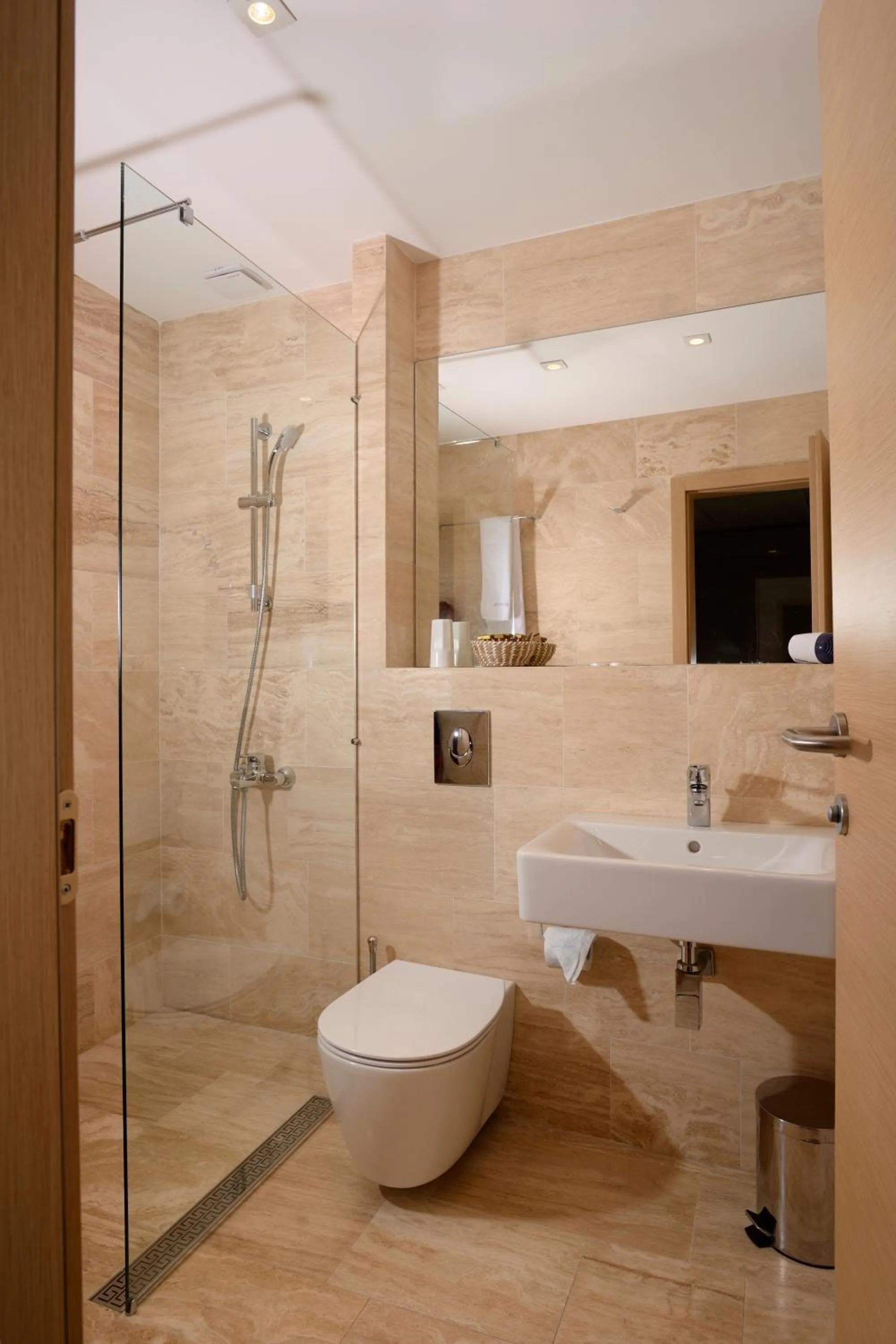 Bathroom in St. George Hotel