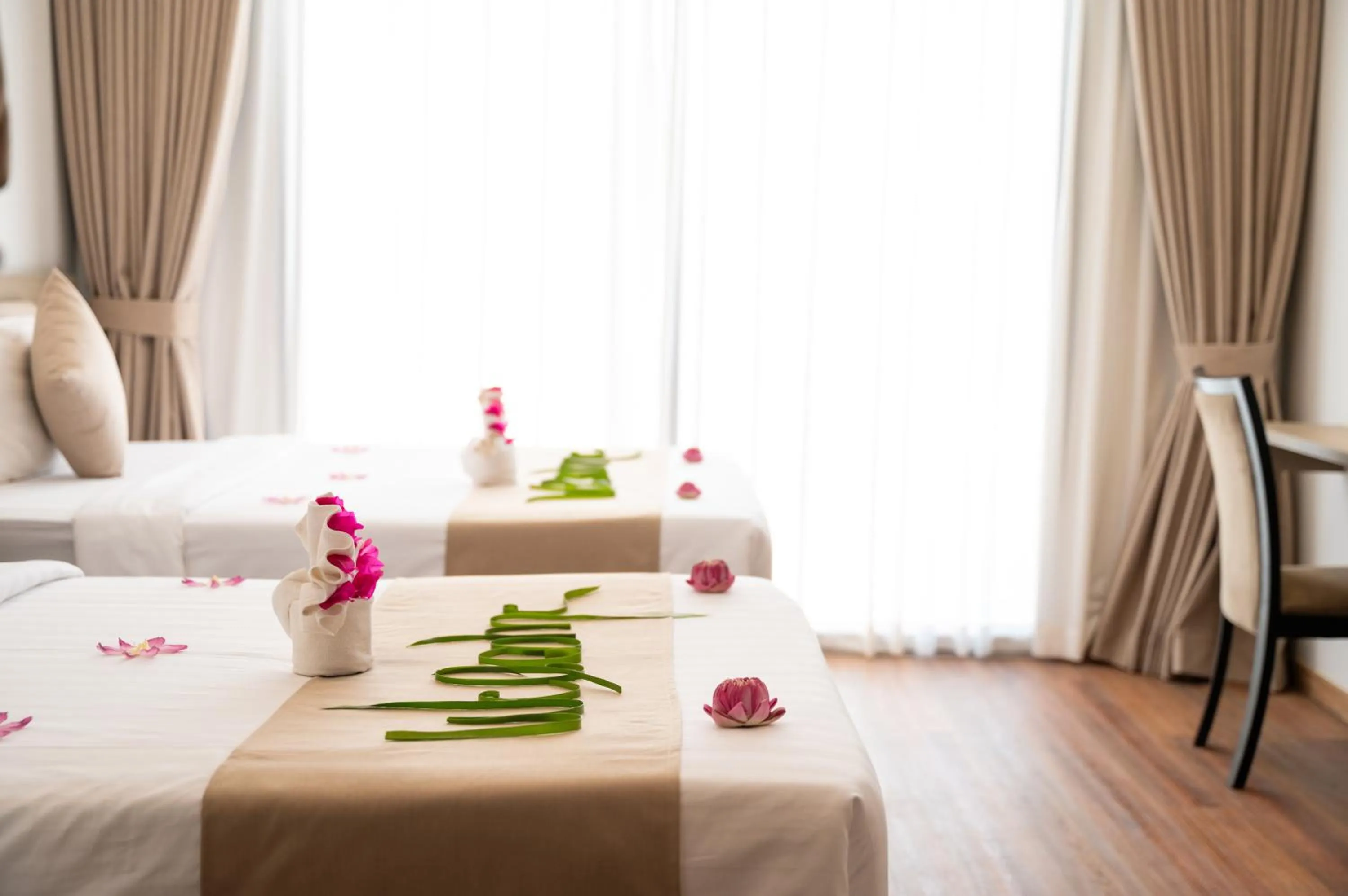 Photo of the whole room, Bed in SIEM REAP RIVER VIEW Residence