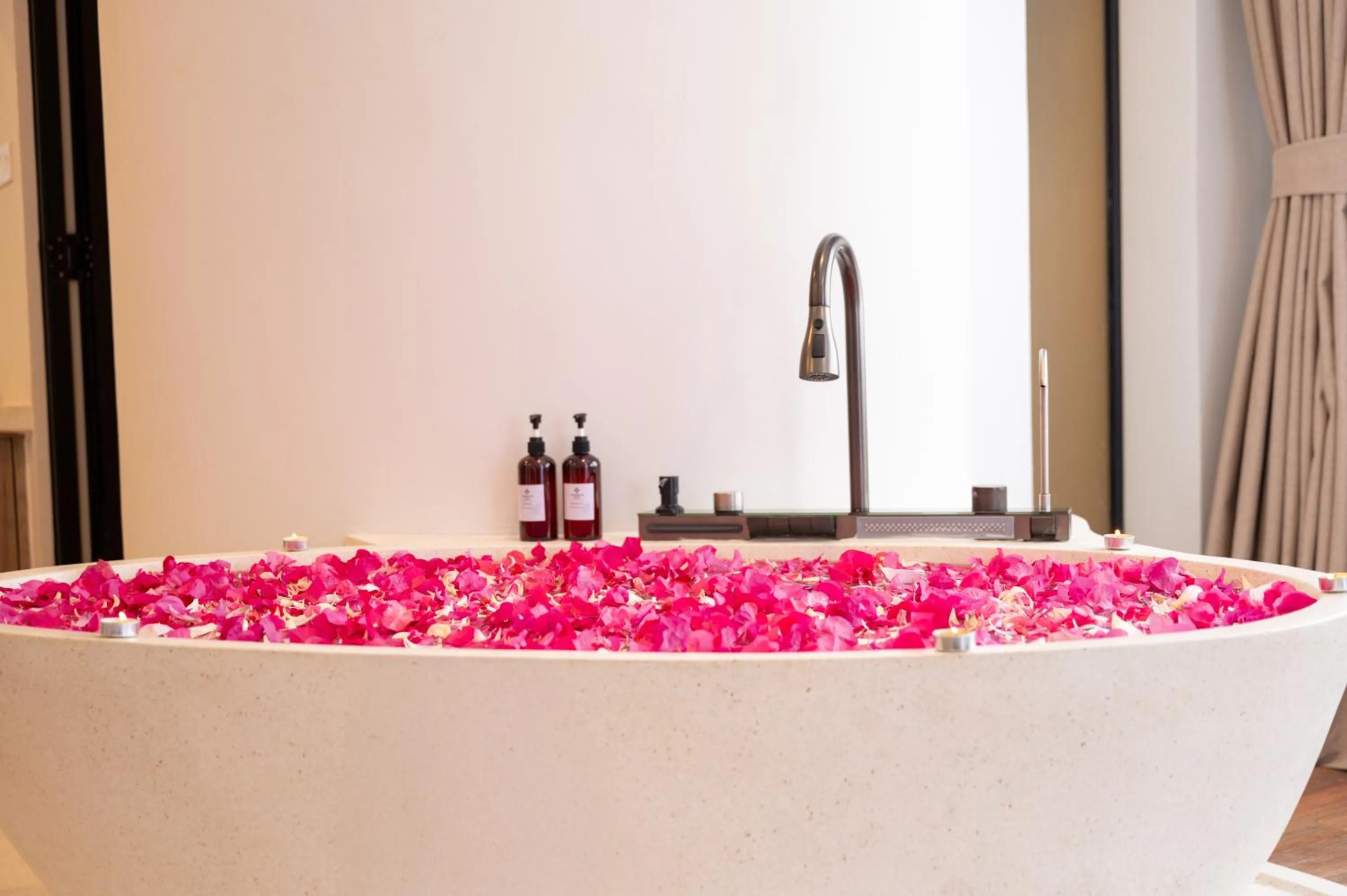 Bath in SIEM REAP RIVER VIEW Residence