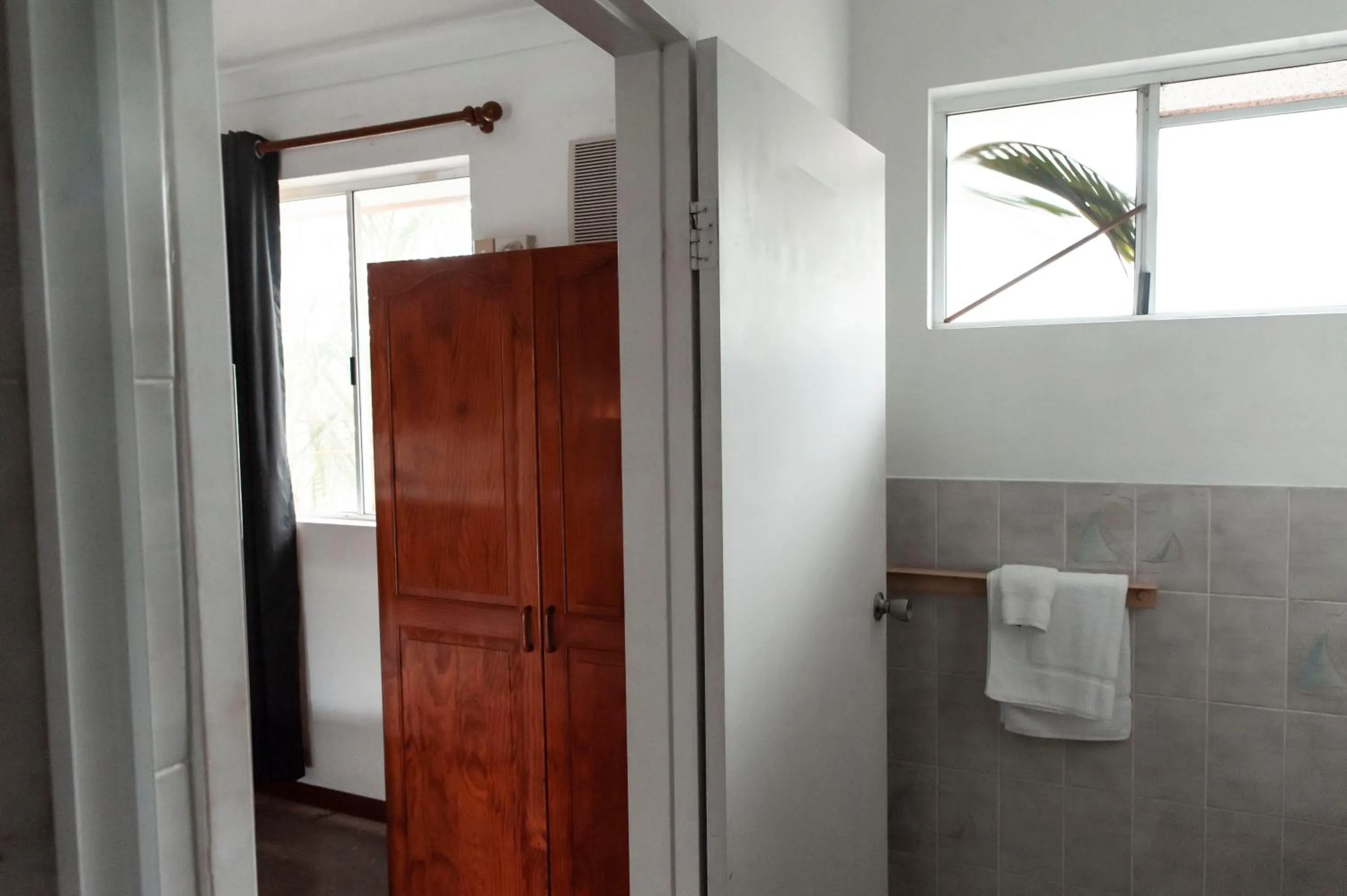 Shower in Motel Nomad