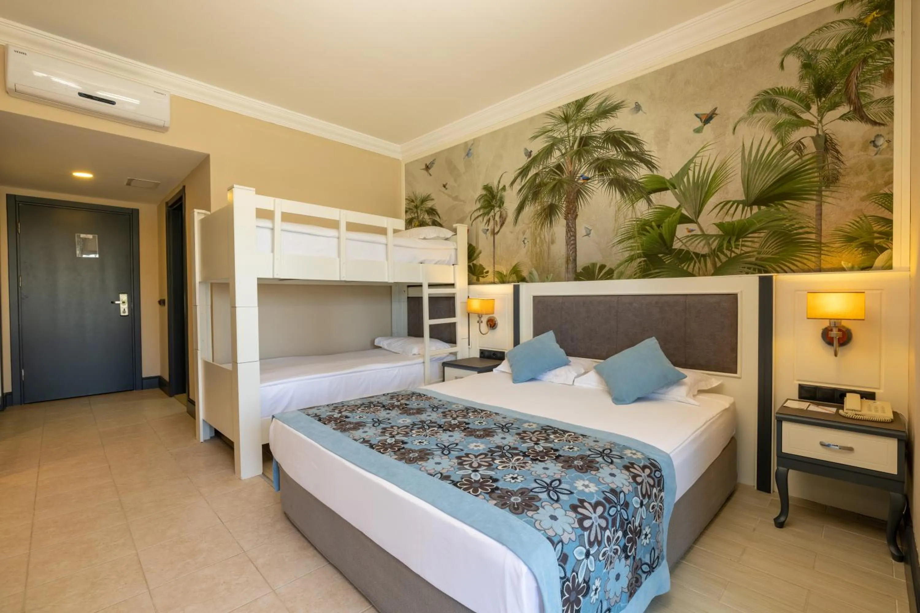 Photo of the whole room, Bed in Crystal Paraiso Verde Resort & Spa - Ultimate All Inclusive