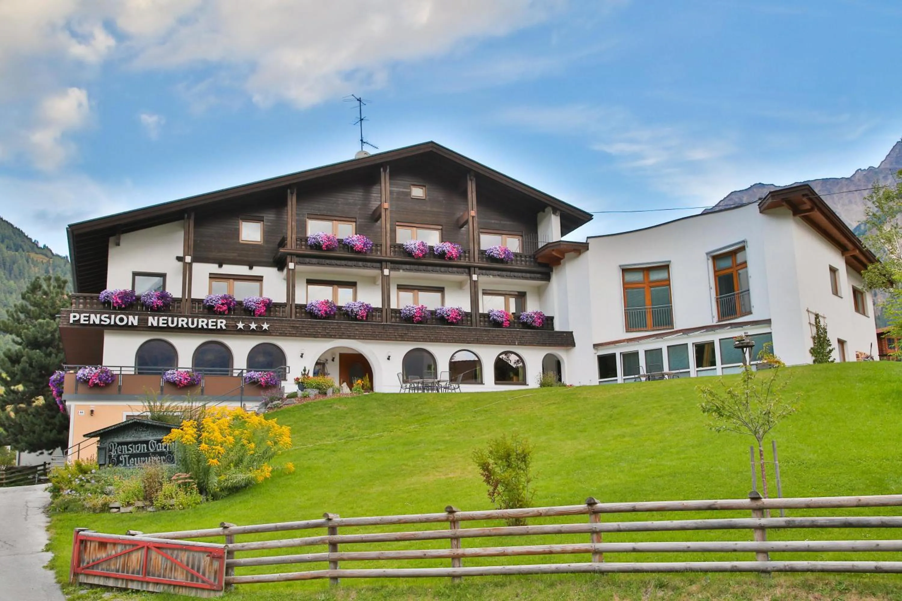 Pension Neururer