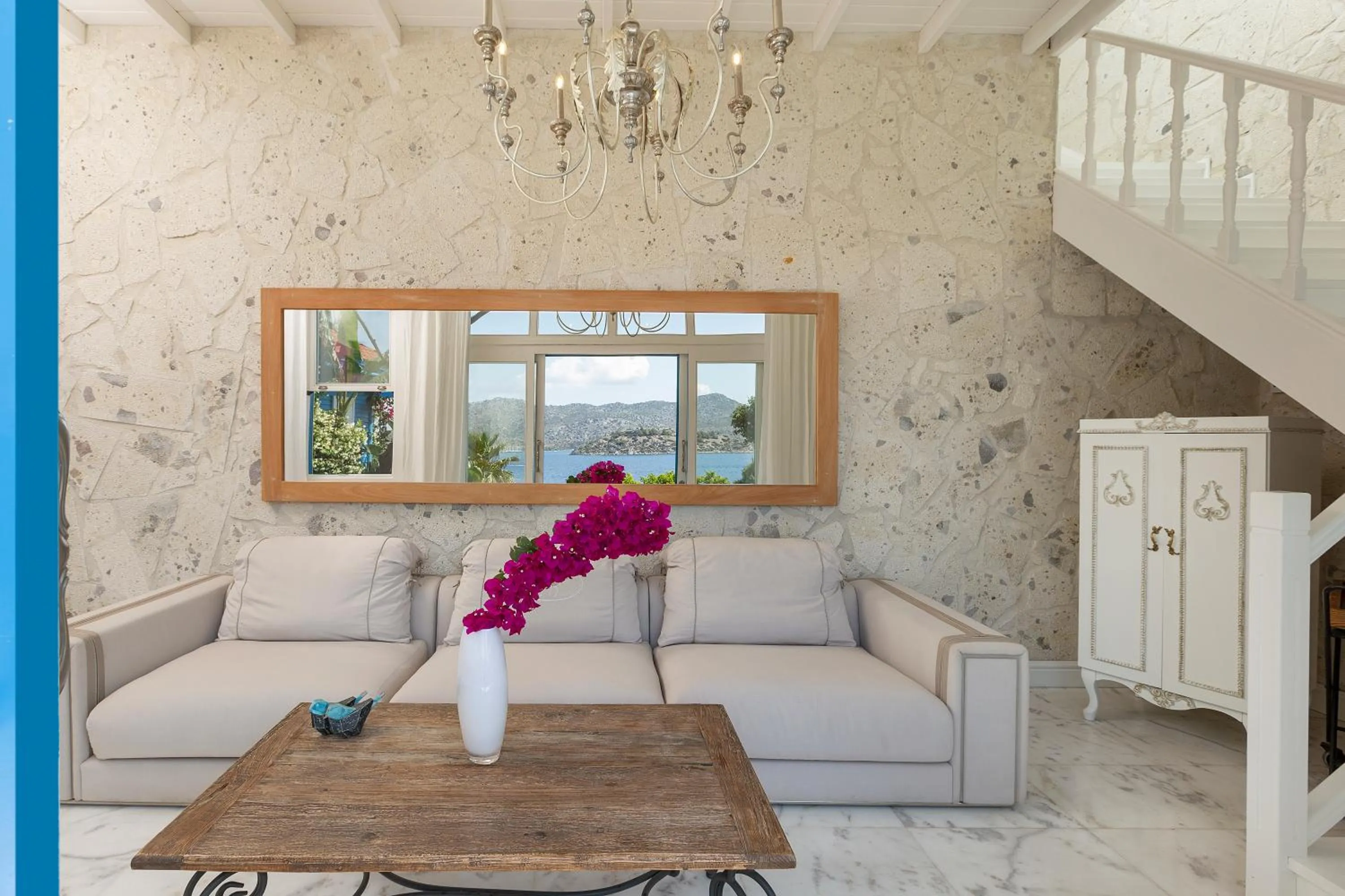 Sabrinas Haus - Adult Only +14