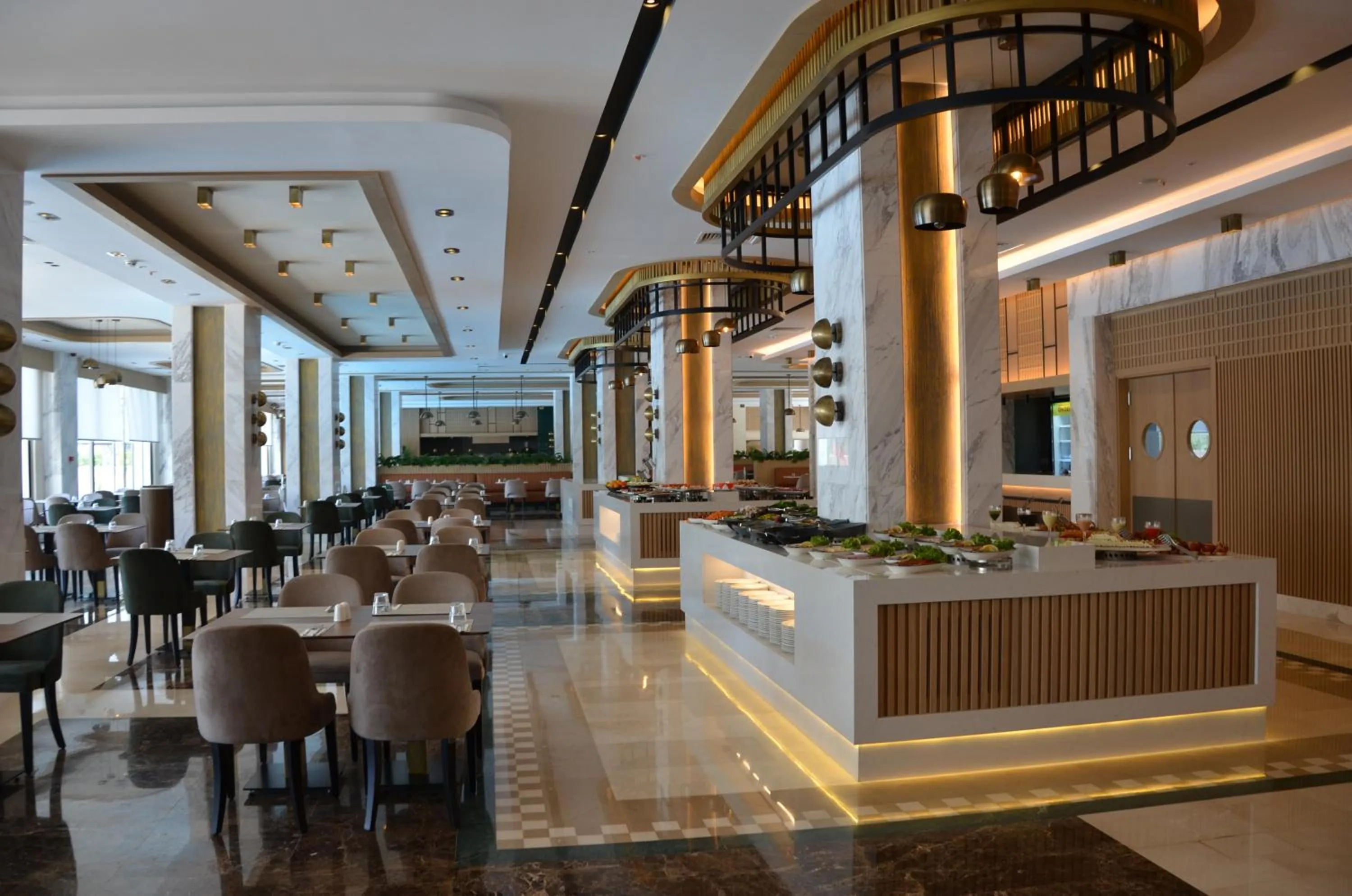 Restaurant/places to eat in Sunland Resort Beldibi