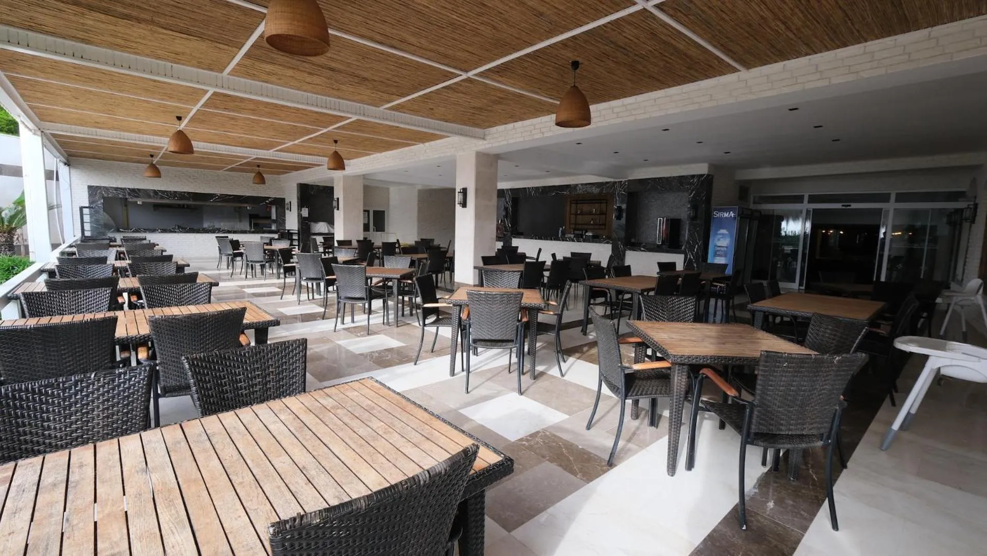 Restaurant/places to eat in Sunland Resort Beldibi