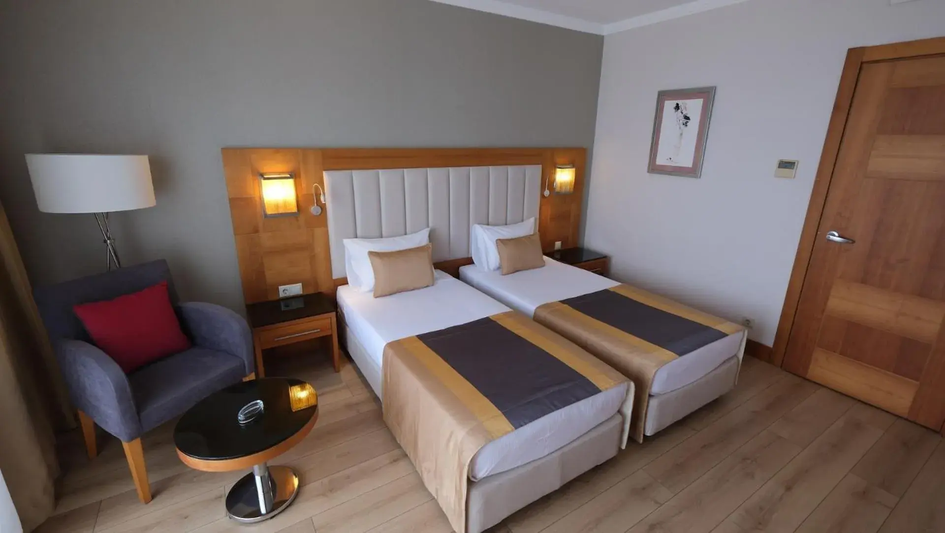 Standard Triple Room in Sunland Resort Beldibi Standard Triple Room in Sunland Resort Beldibi