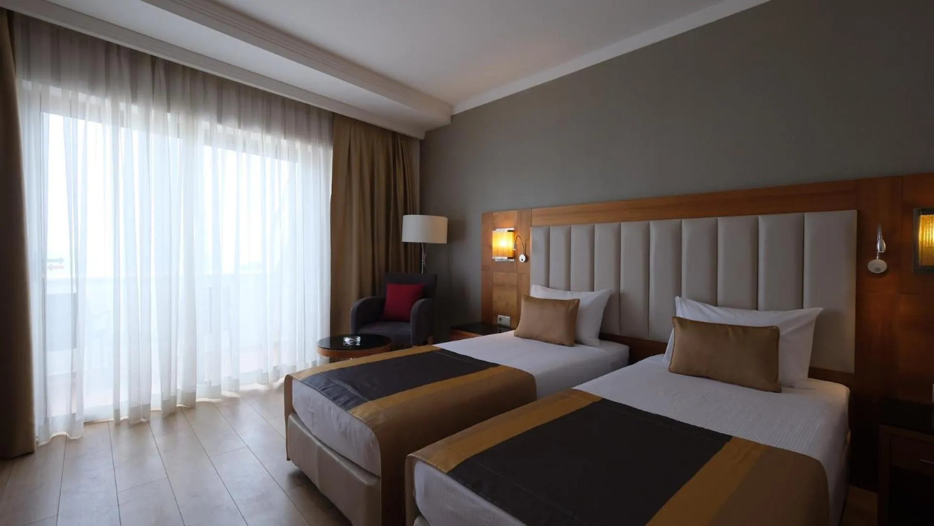 Photo of the whole room, Bed in Sunland Resort Beldibi