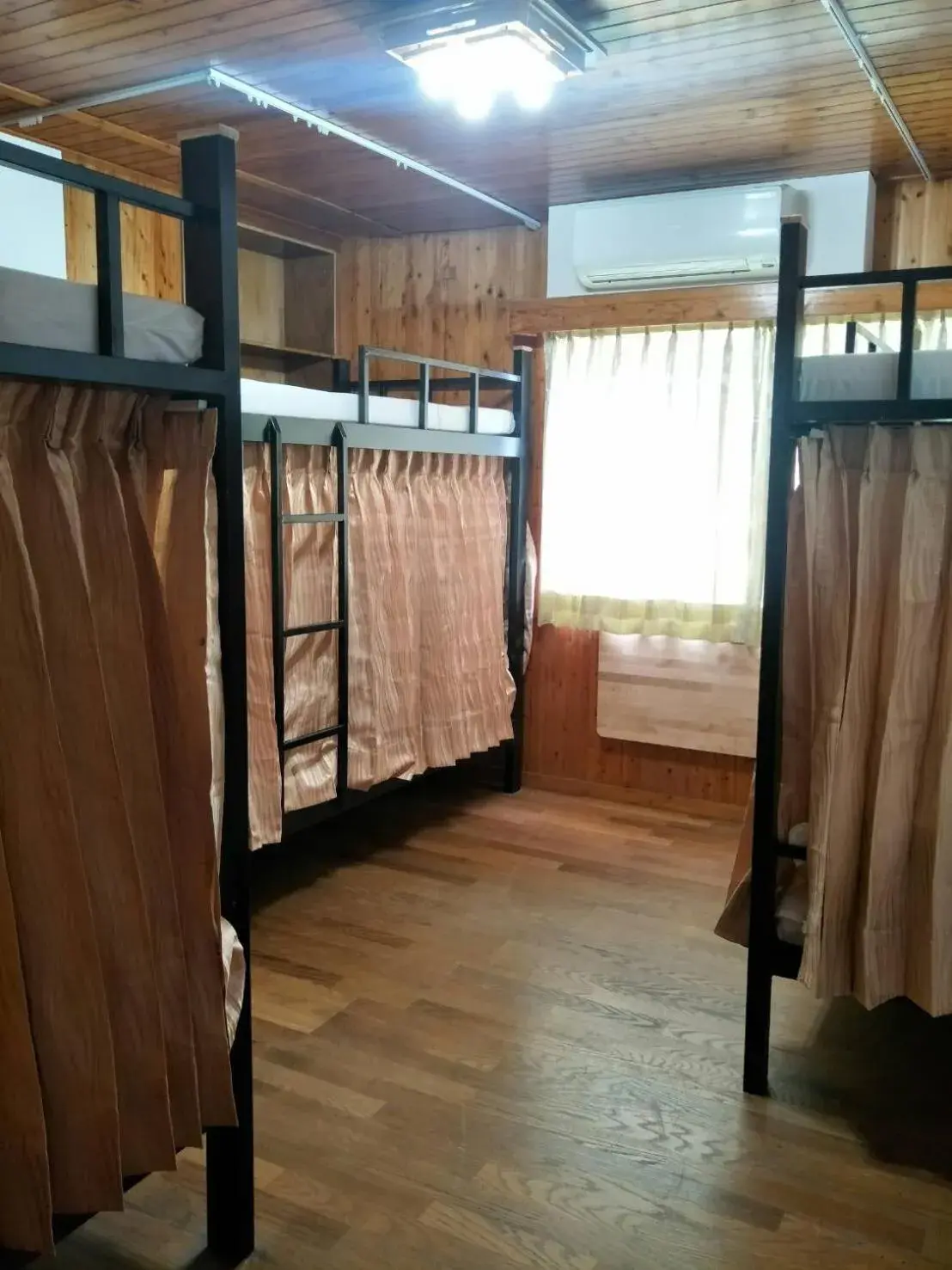 Bed in 6-Bed Female Dormitory Room in Yes, Sir Homestay Bed in 6-Bed Female Dormitory Room in Yes, Sir Homestay