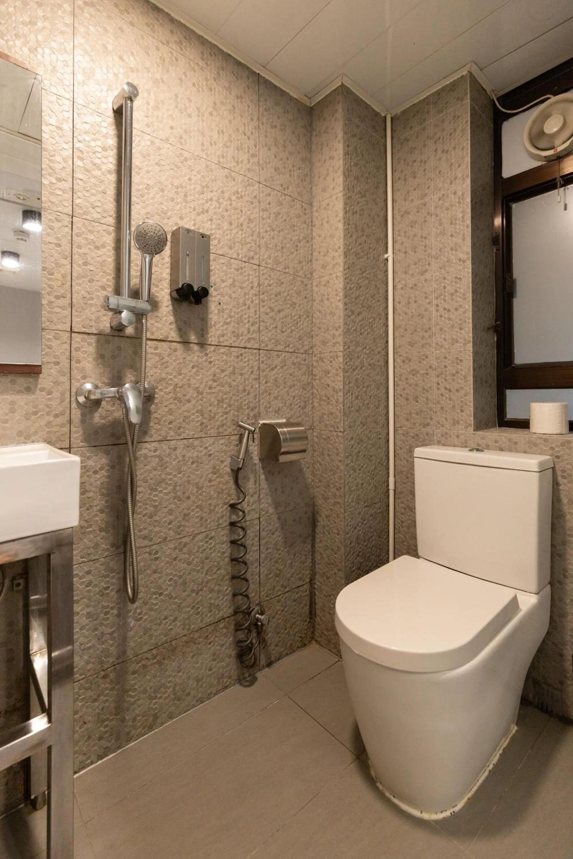 Bathroom in Atlas Hostel & Backpackers