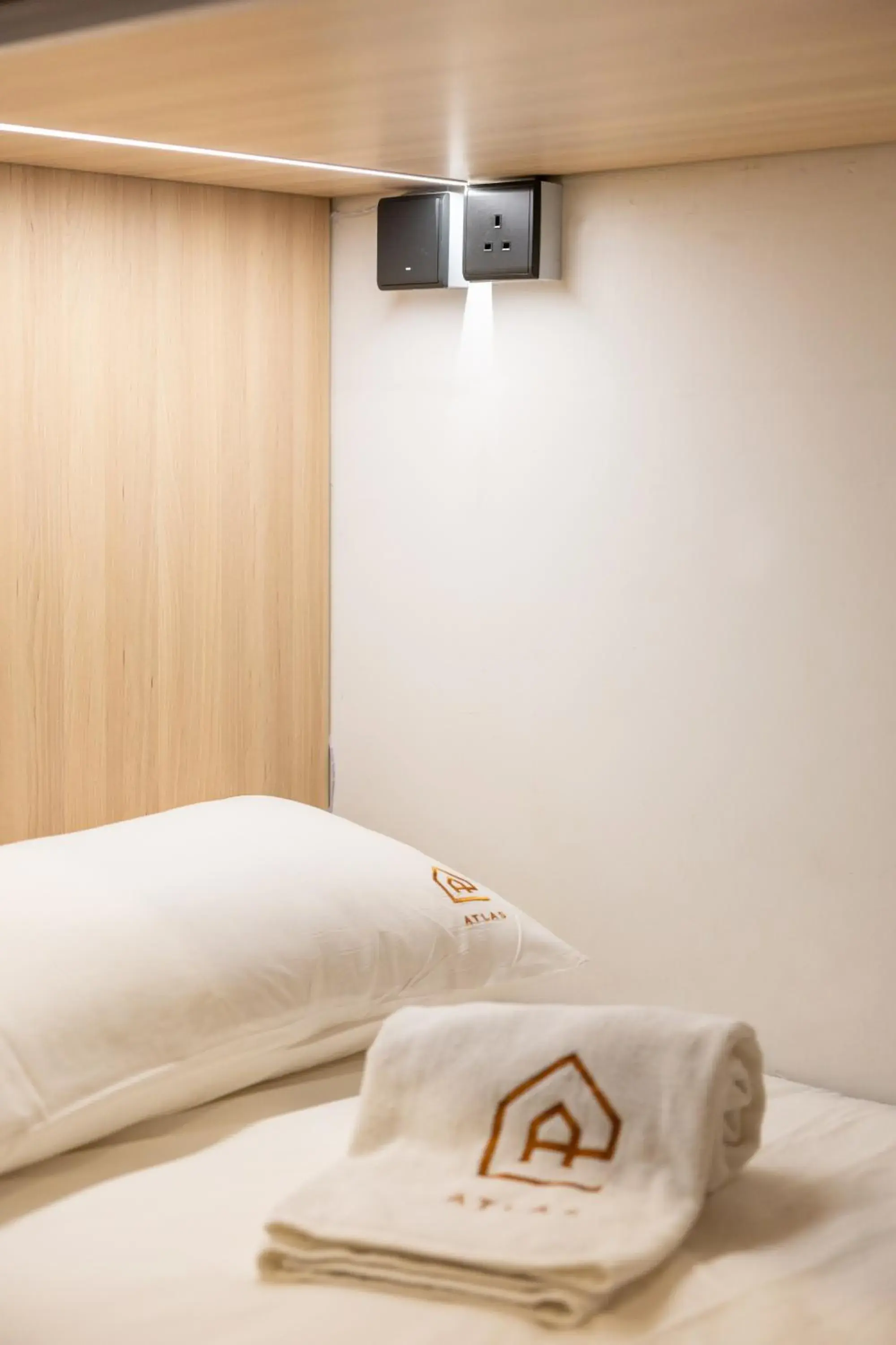 Bed in 6-Bed Mixed Dormitory Room in Atlas Hostel & Backpackers Bed in 6-Bed Mixed Dormitory Room in Atlas Hostel & Backpackers