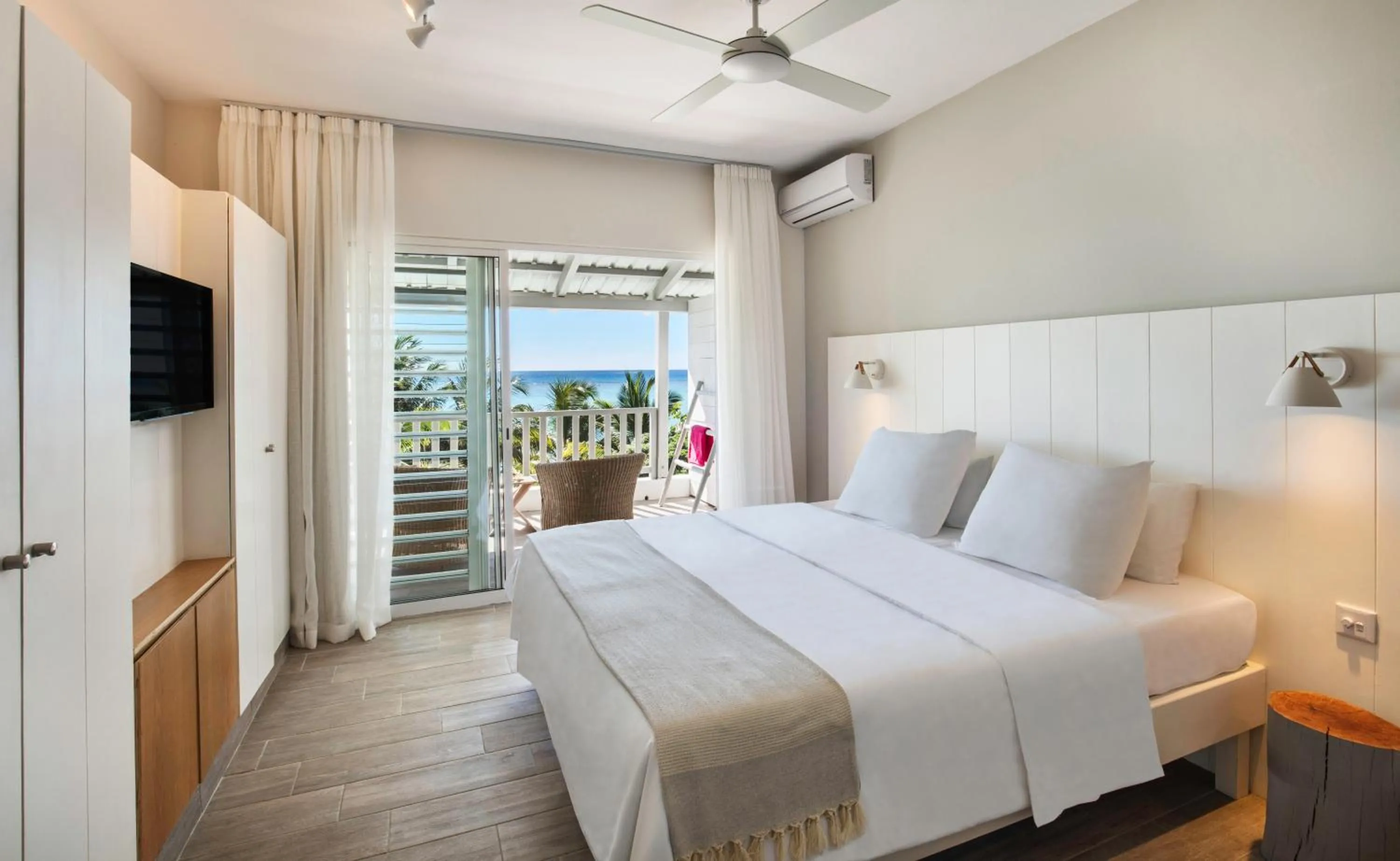 Bed in The Bay