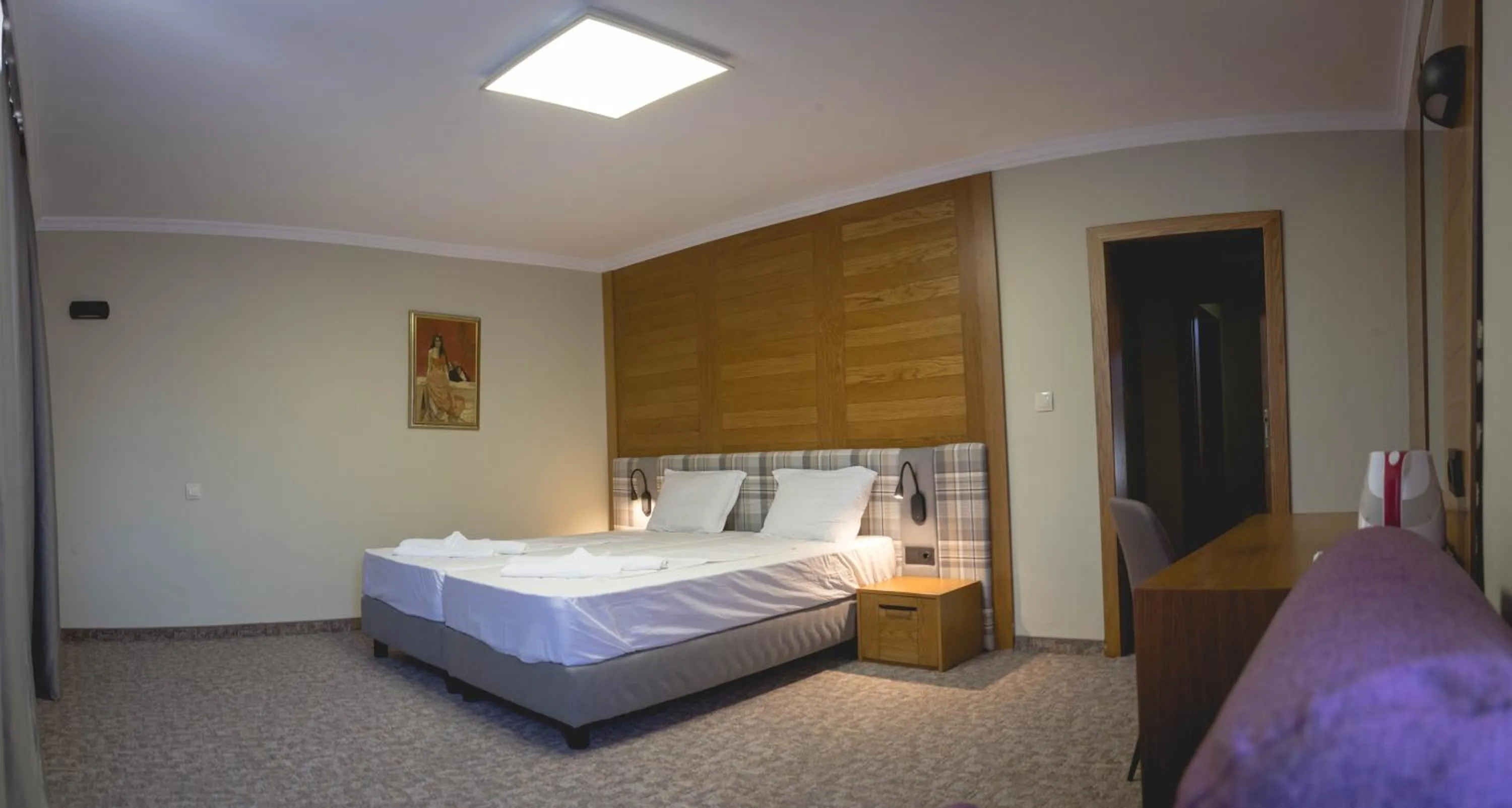 Bedroom, Bed in Prince Cyril Hotel