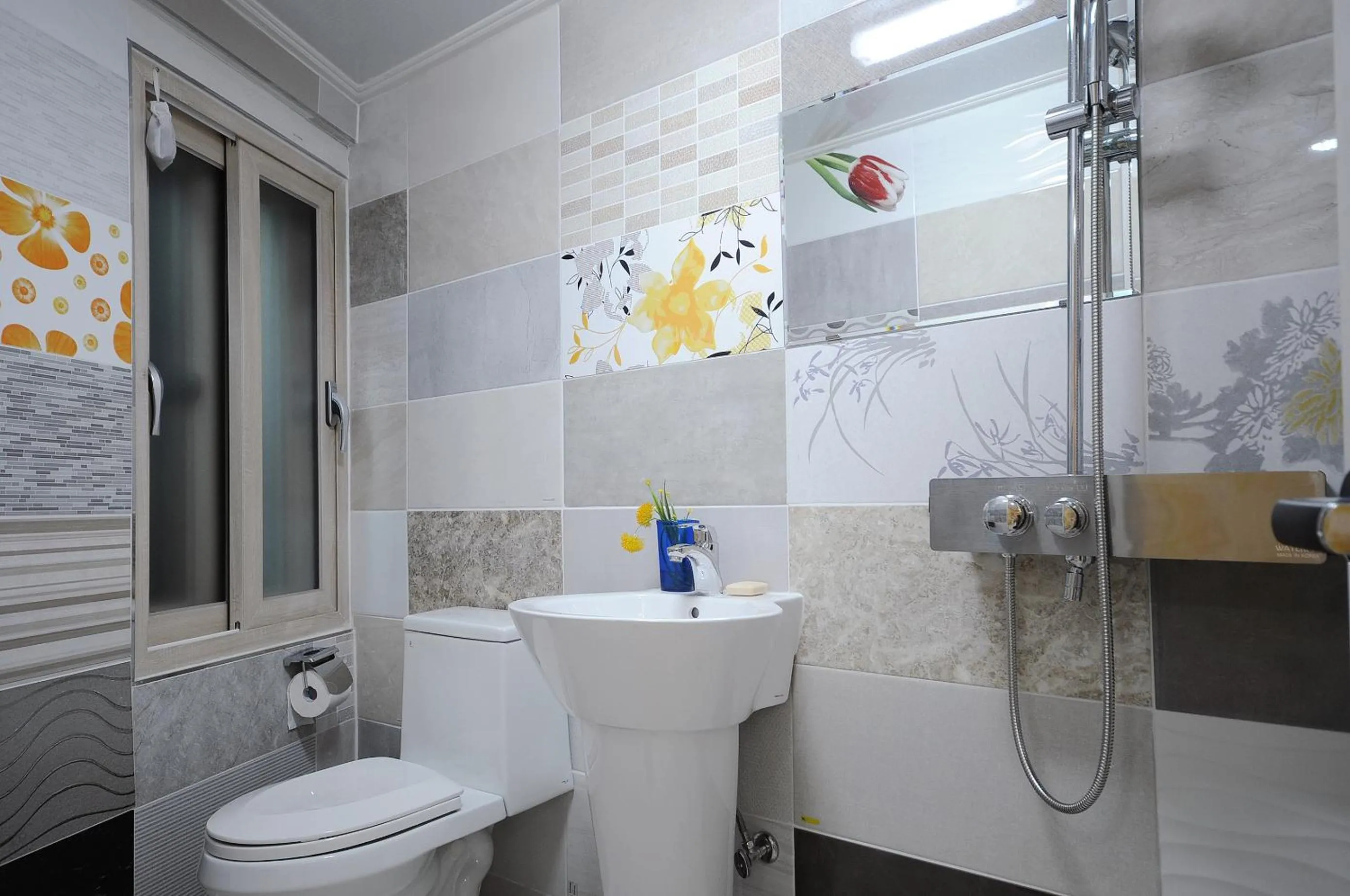 Shower in Family Hotel BNB