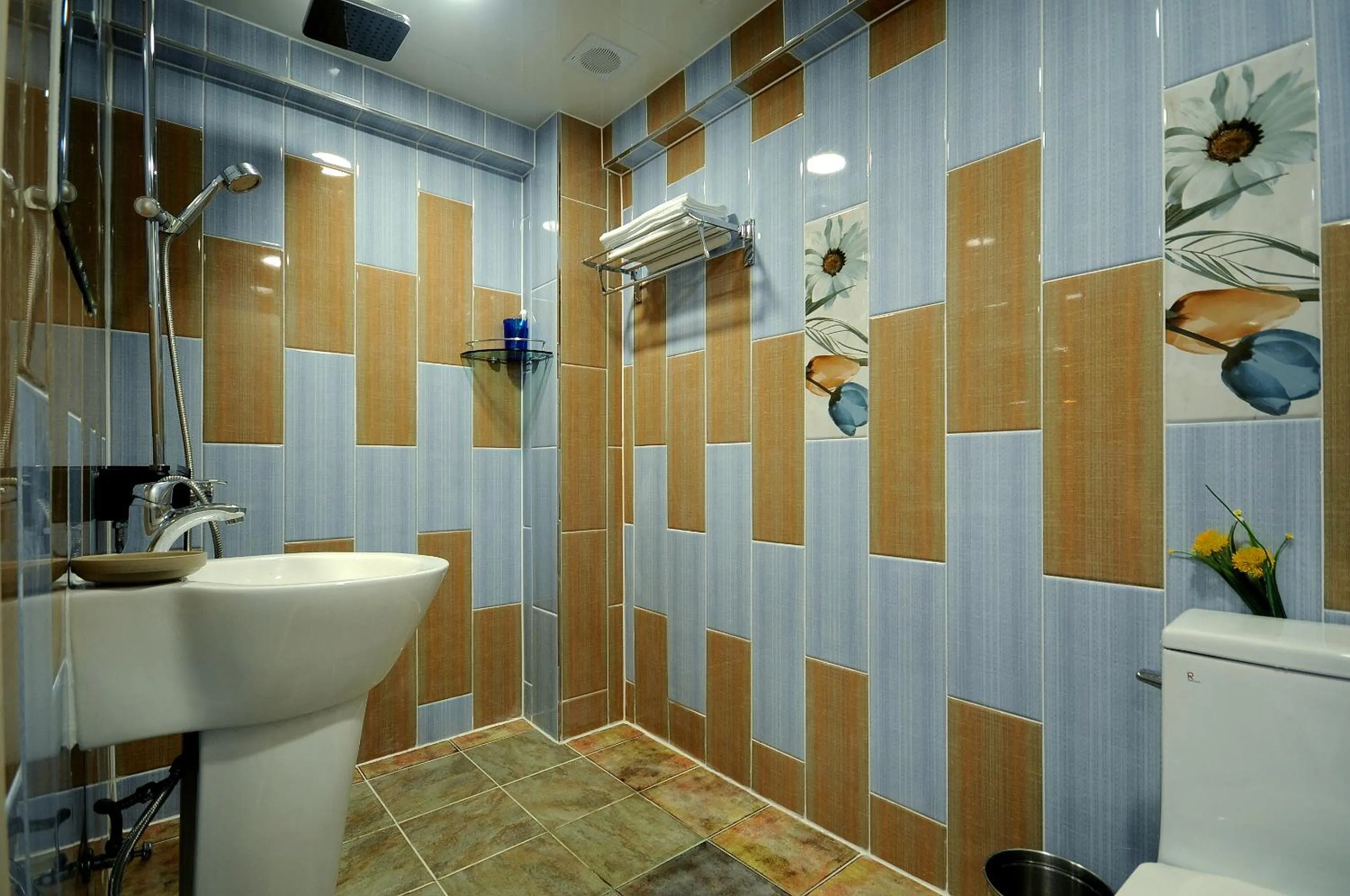 Shower in Family Hotel BNB
