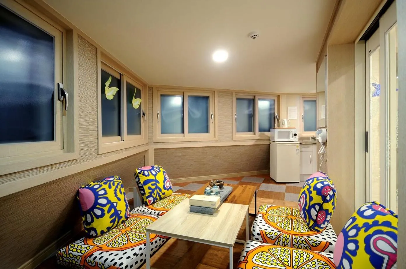 Living room in Family Hotel BNB