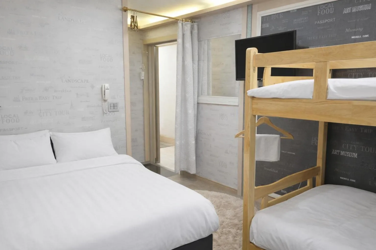 Bed in Family Hotel BNB