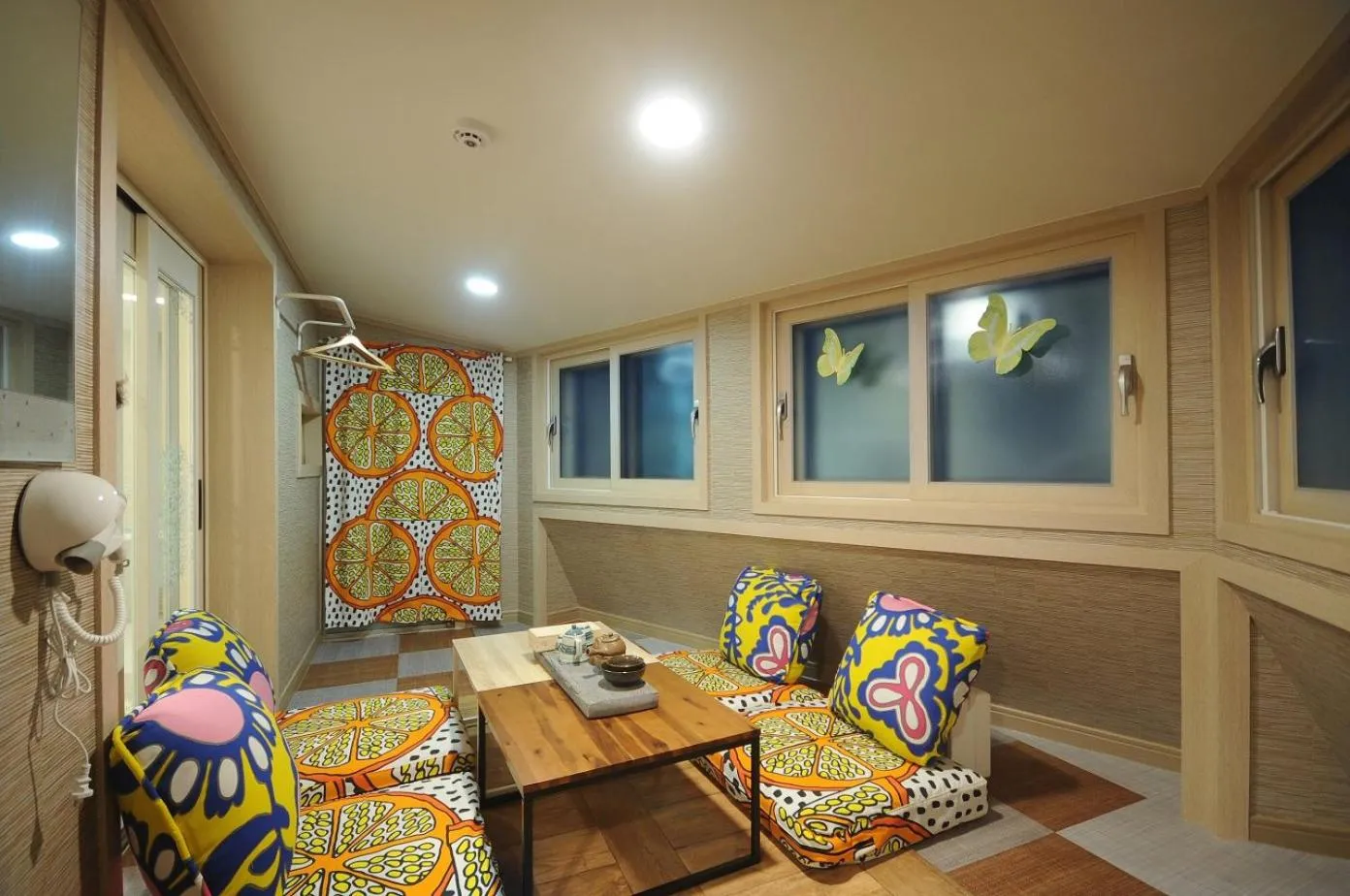Living room in Family Hotel BNB