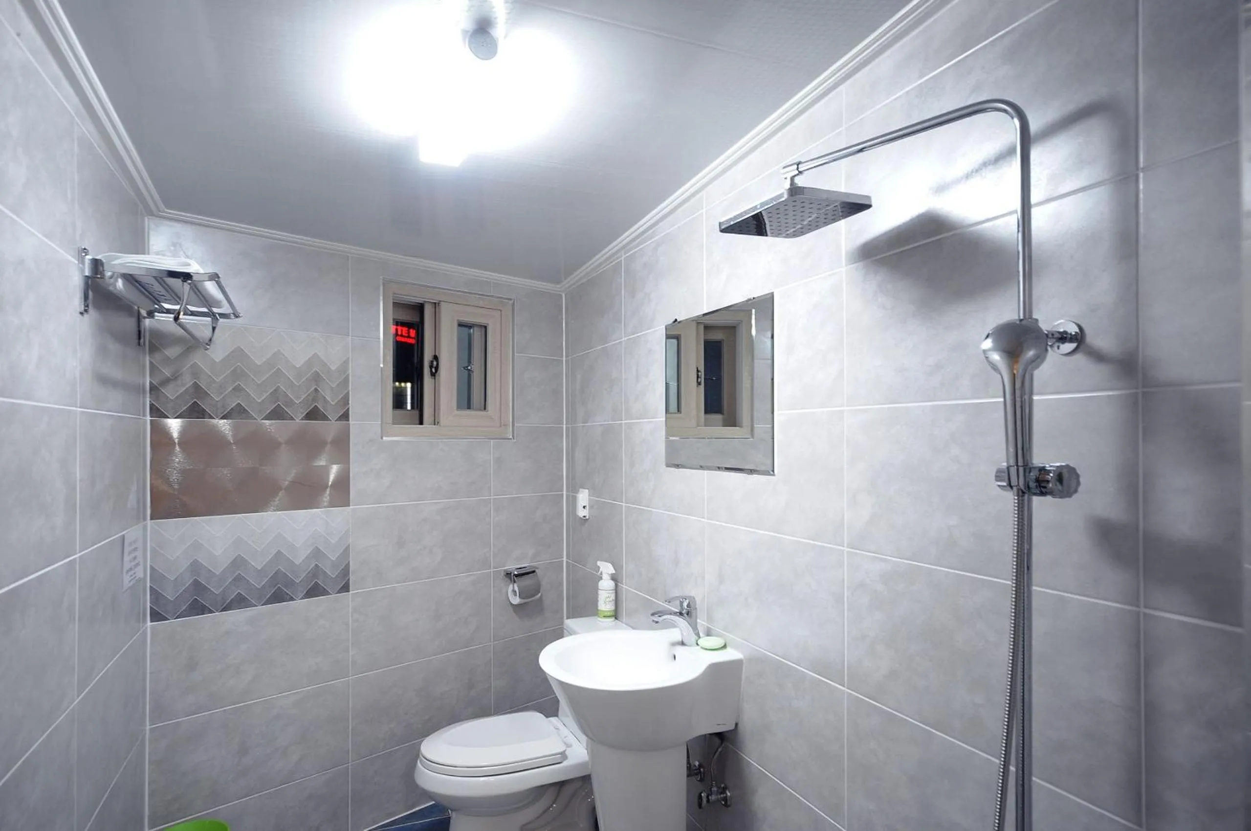 Bathroom in Family Hotel BNB