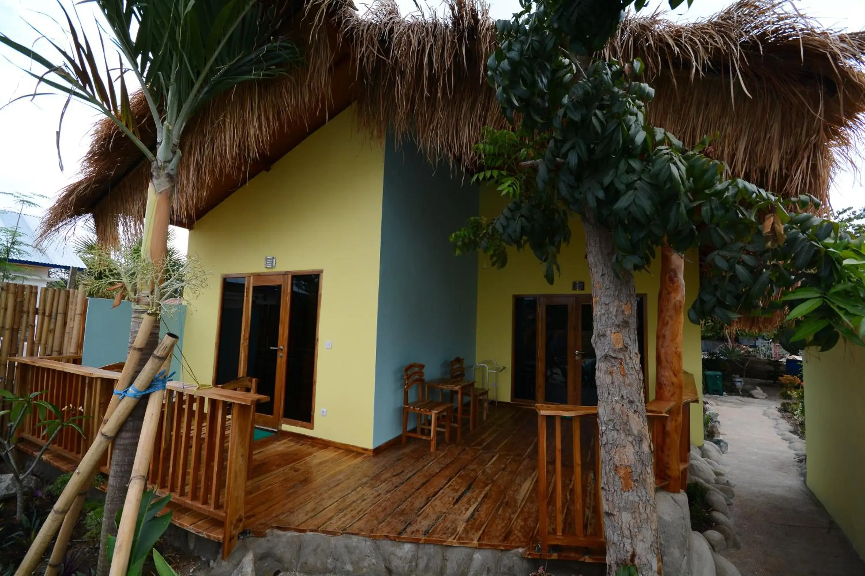 Facade/entrance in World BnB Facade/entrance in World BnB