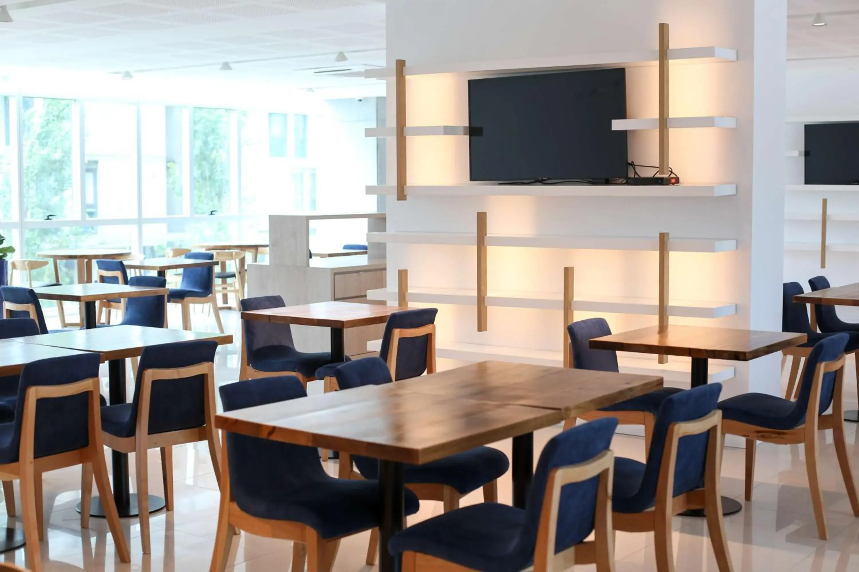 Restaurant/places to eat in Dazzler by Wyndham Rosario Restaurant/places to eat in Dazzler by Wyndham Rosario