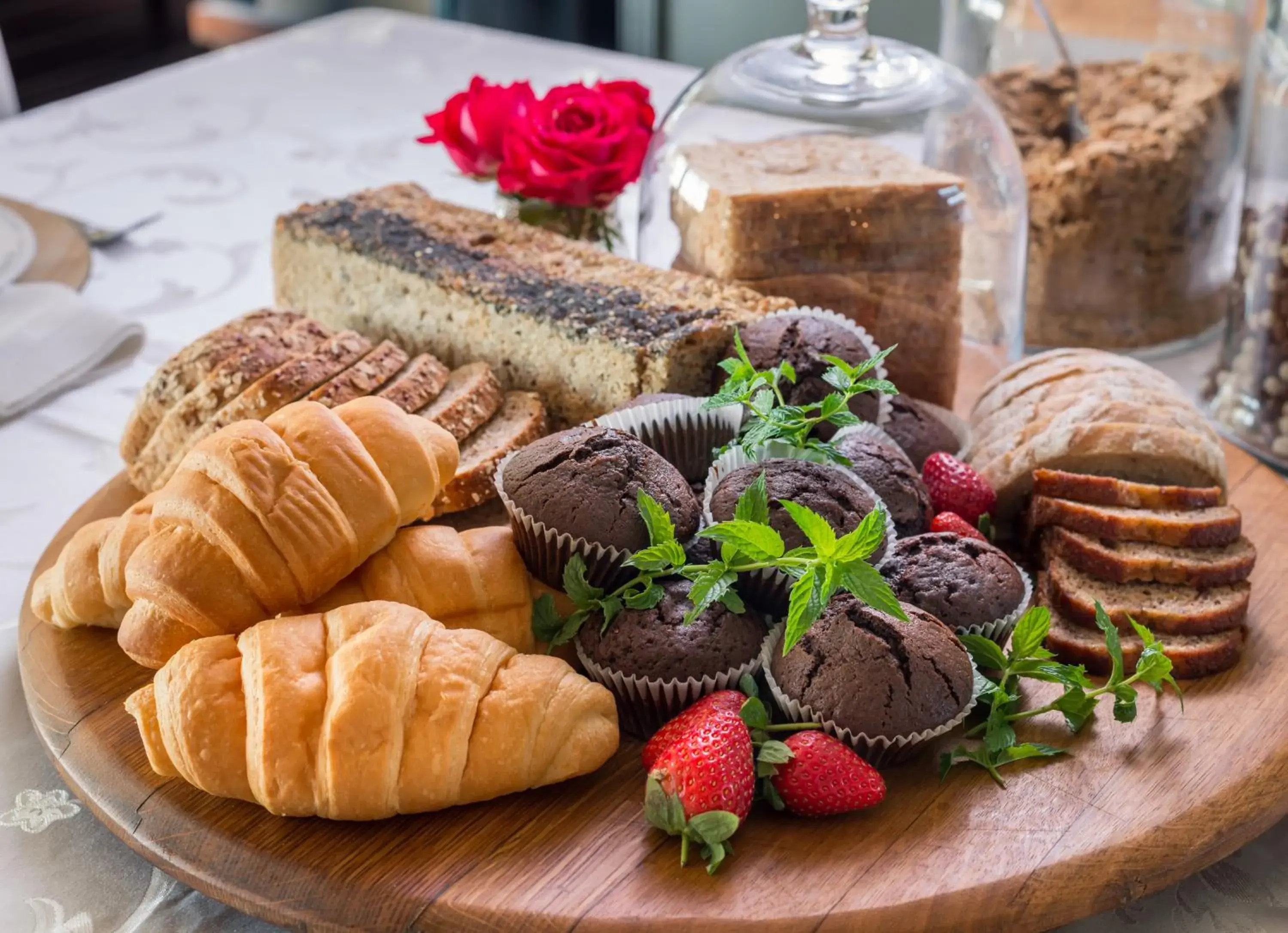 Buffet breakfast in River Place Manor Buffet breakfast in River Place Manor