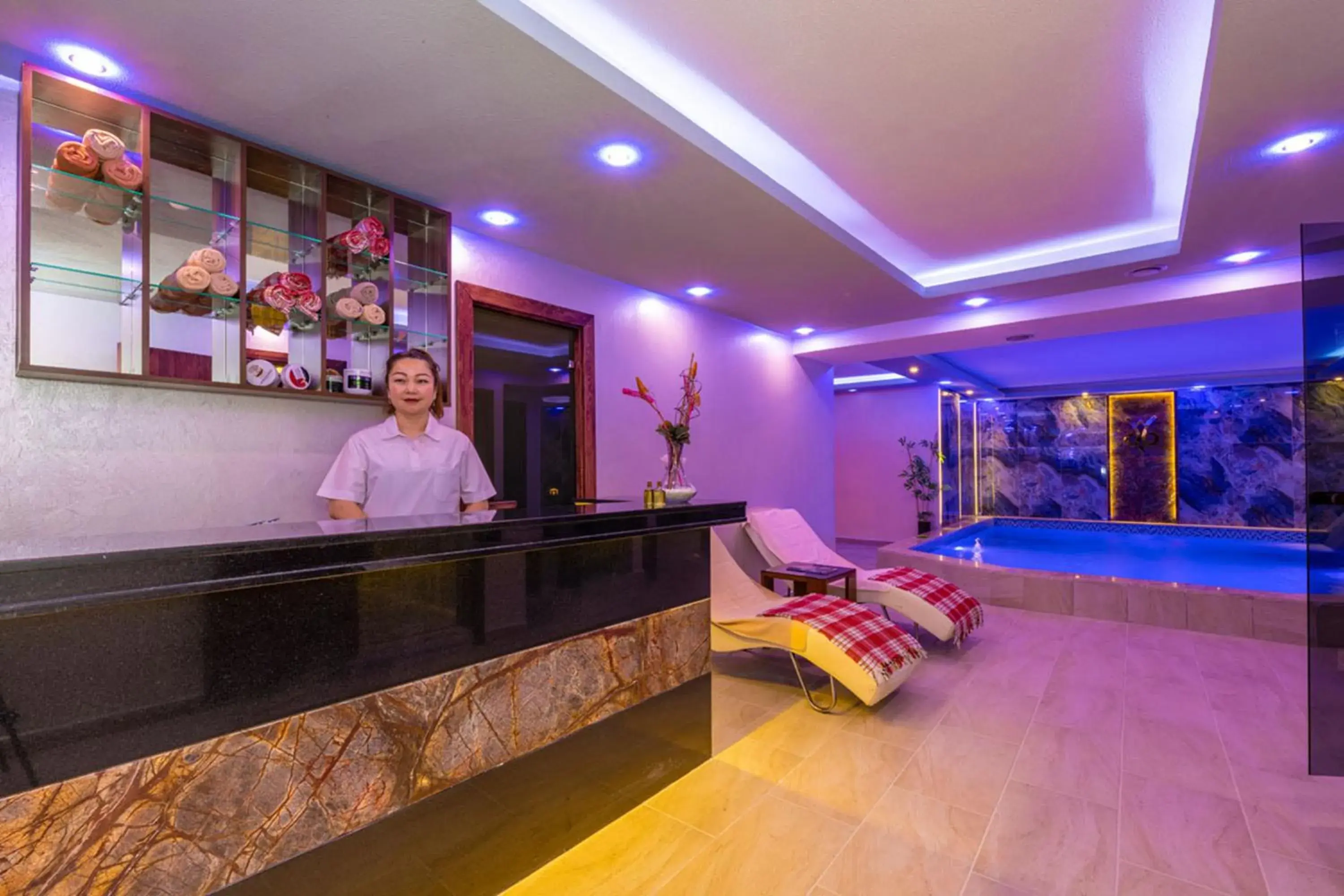 Swimming pool in Bekdas Hotel Deluxe & Spa Swimming pool in Bekdas Hotel Deluxe & Spa