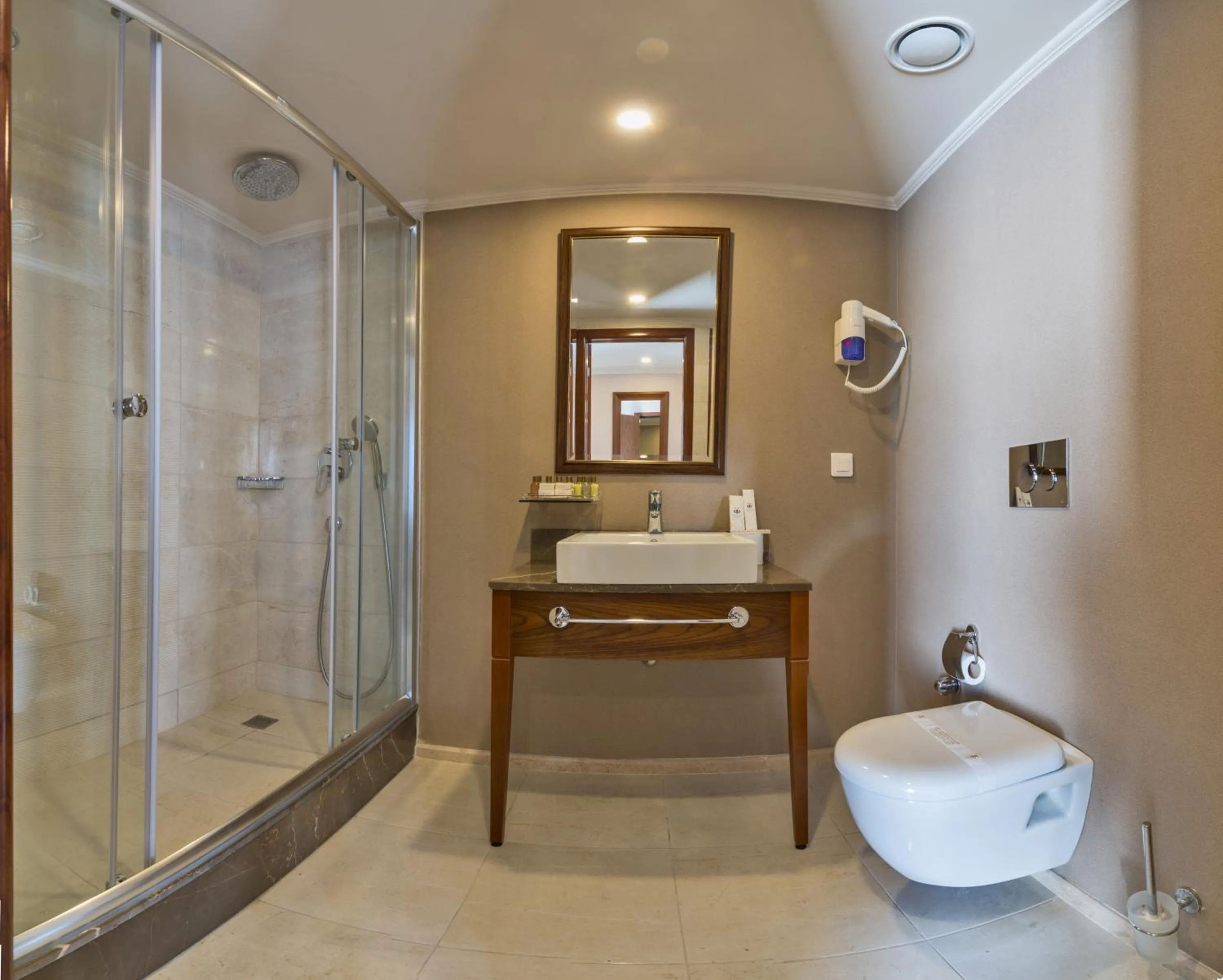 Shower in Bekdas Hotel Deluxe & Spa