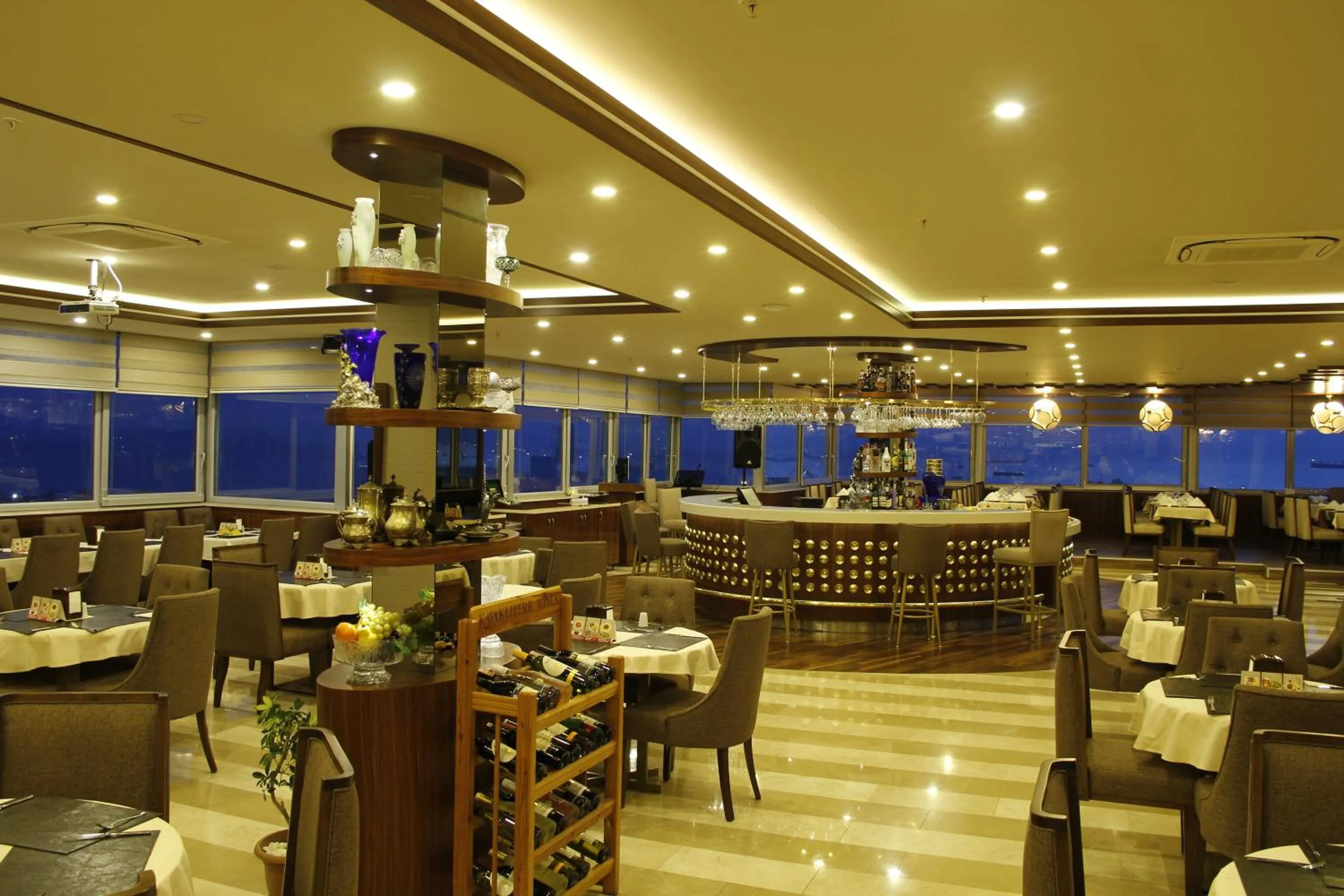 Restaurant/places to eat in Bekdas Hotel Deluxe & Spa