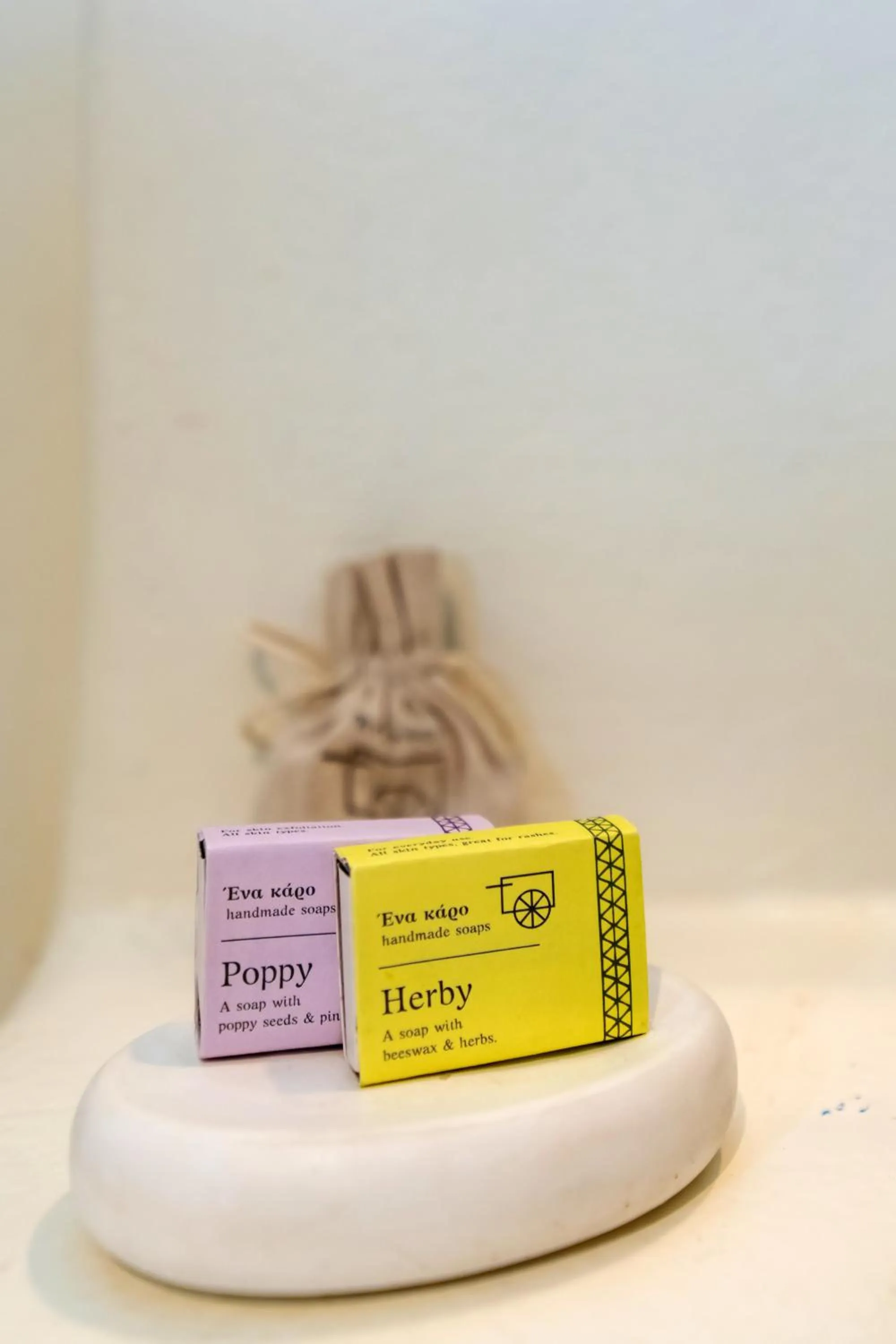 Decorative detail in Vincenzo Family Rooms