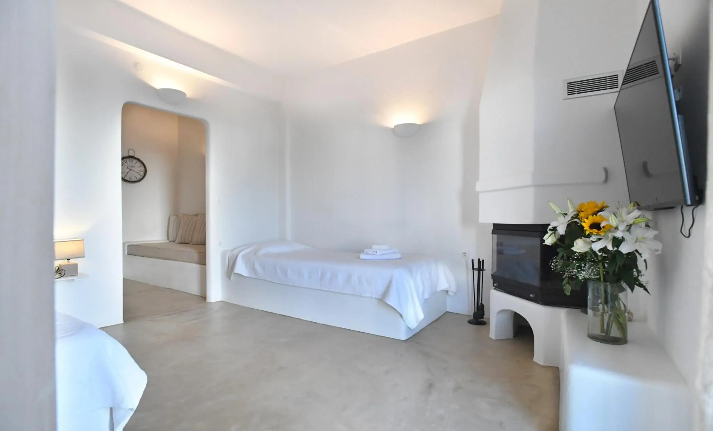 Two-Bedroom Apartment in Vincenzo Family Rooms Two-Bedroom Apartment in Vincenzo Family Rooms