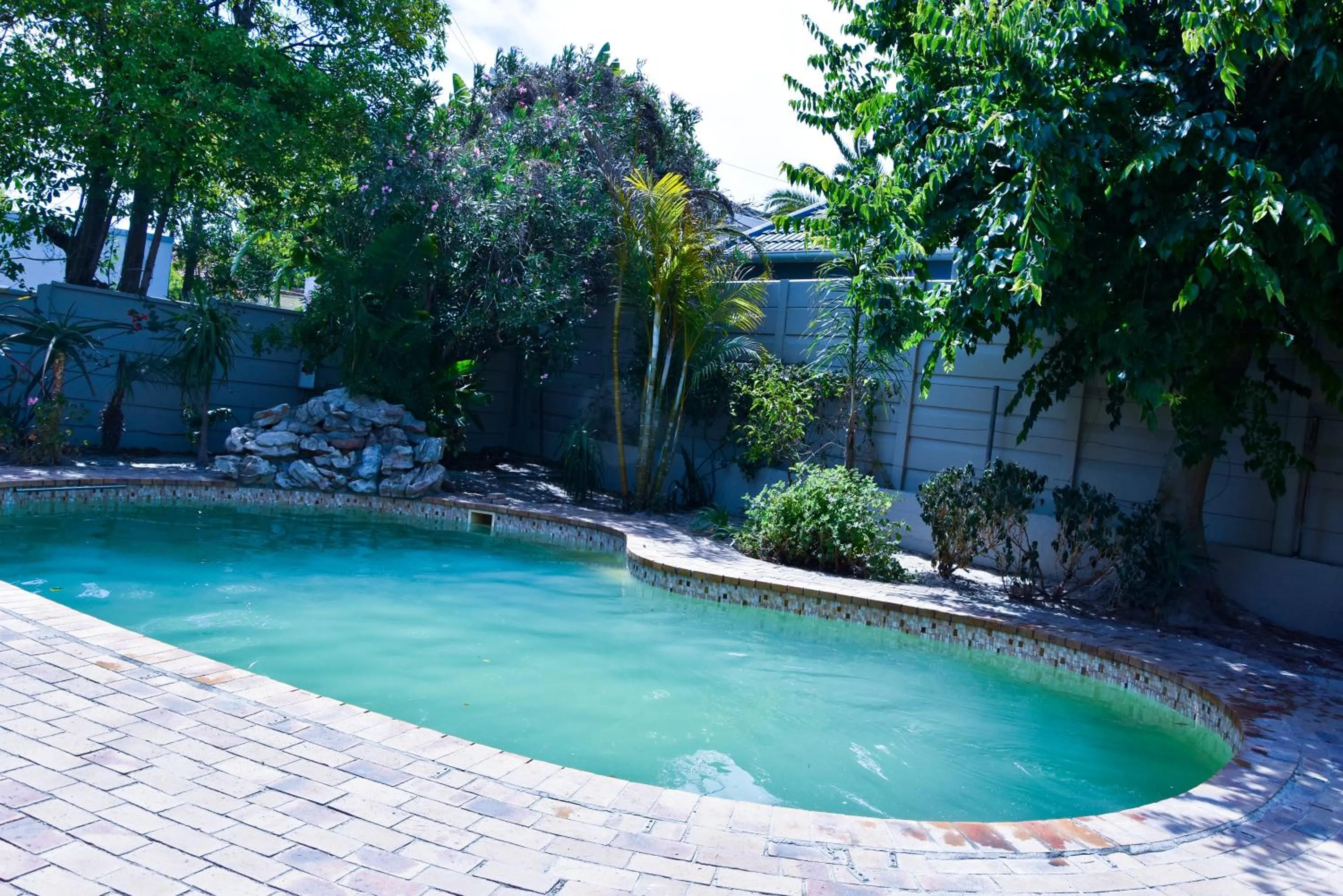 Swimming pool in 34onlincoln Guesthouse