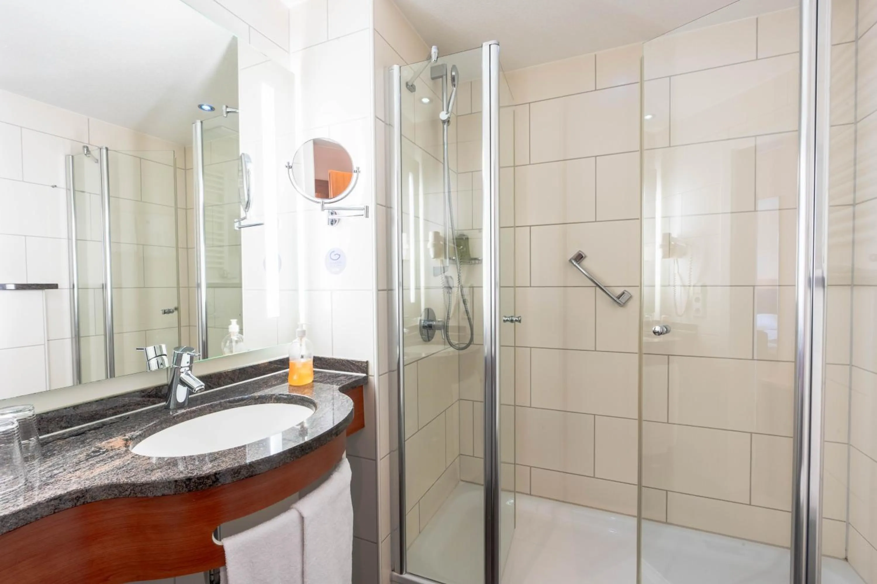 Ott's Hotel Weinwirtschaft & Biergarten Weil am Rhein/Basel