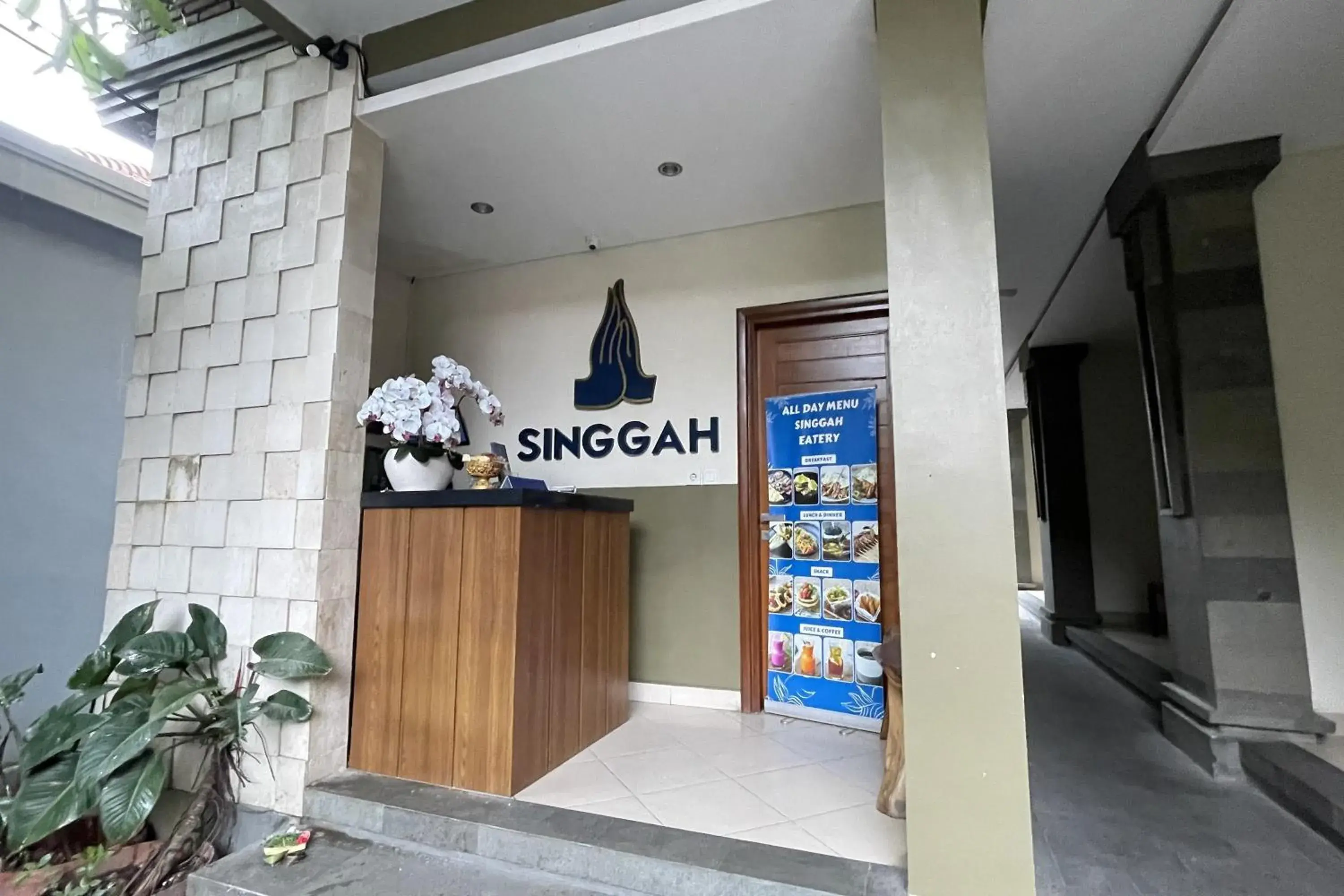 Lobby or reception in Singgah Hotel Seminyak Lobby or reception in Singgah Hotel Seminyak