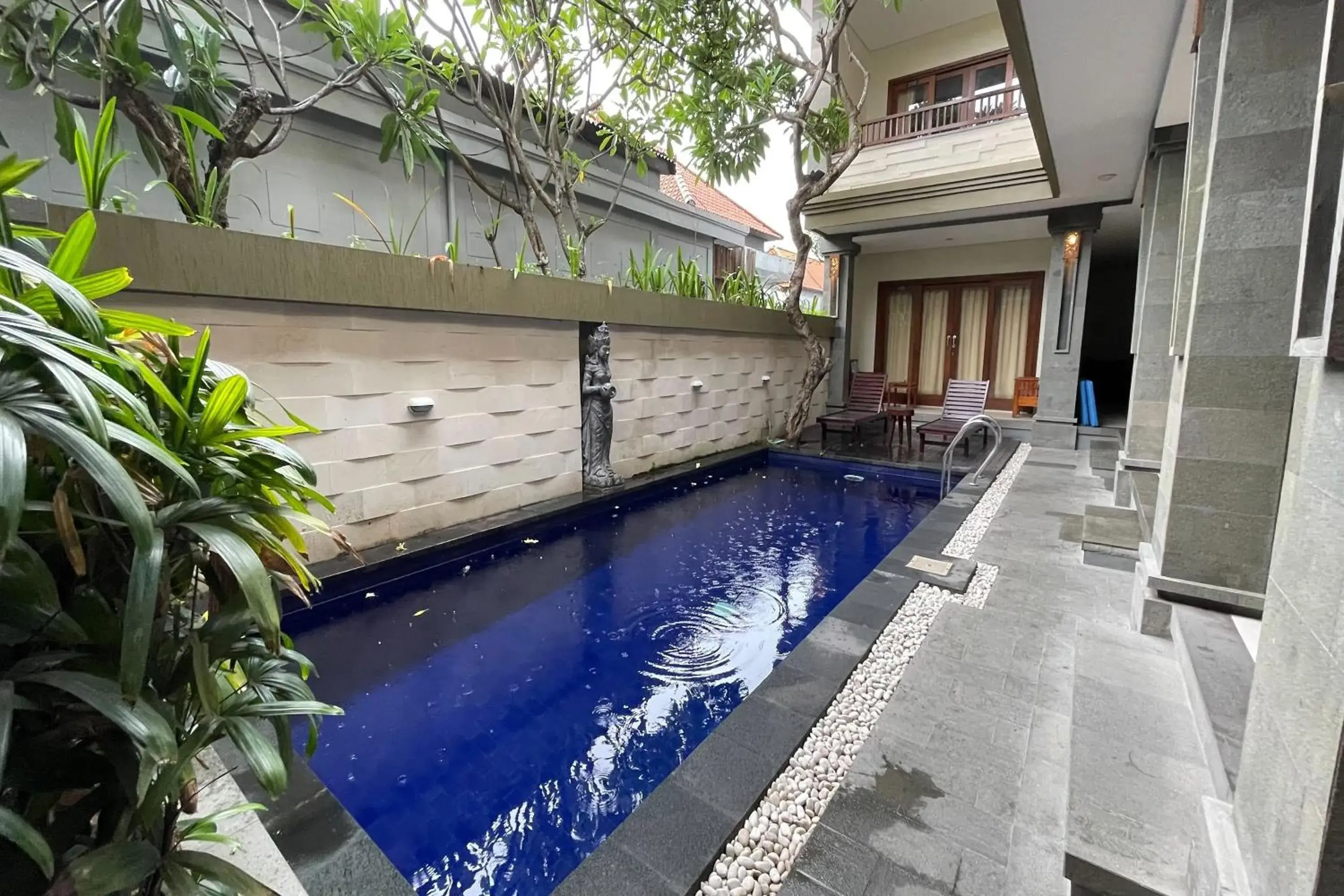 Pool view in Singgah Hotel Seminyak Pool view in Singgah Hotel Seminyak