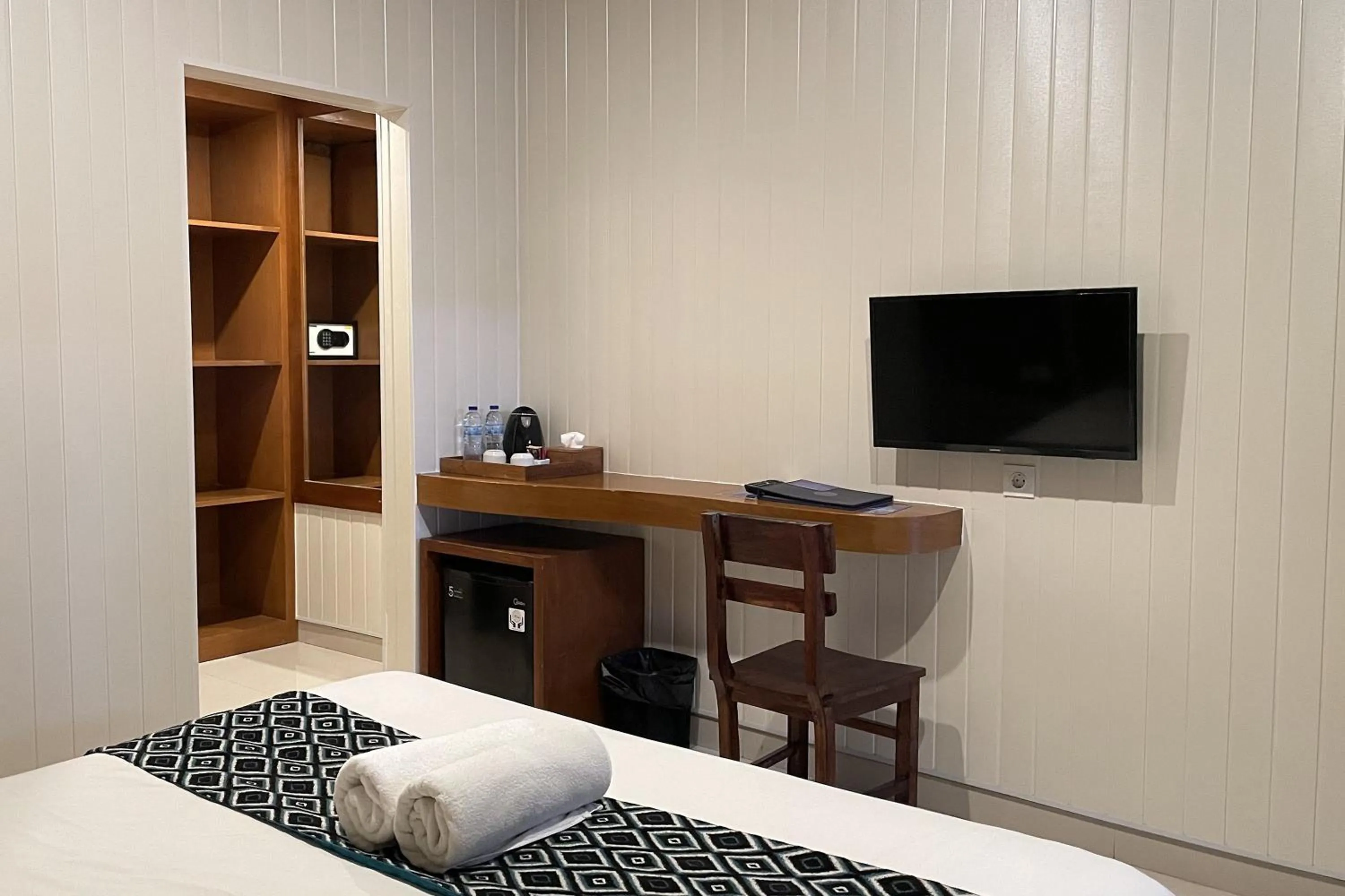 Bed in Singgah Hotel Seminyak