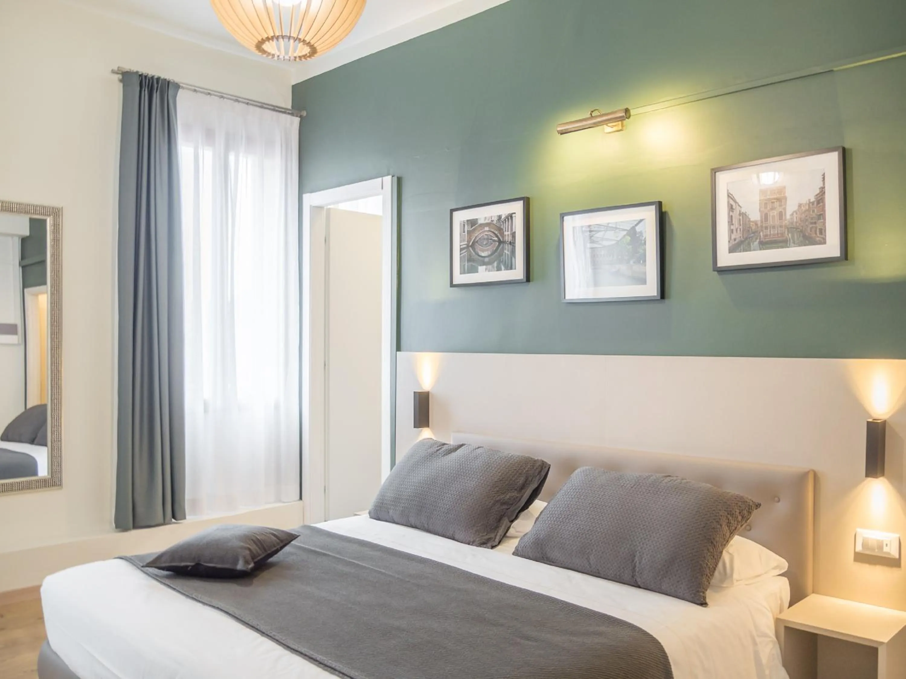 Bed in Grand Canal Suite by Wonderful Italy