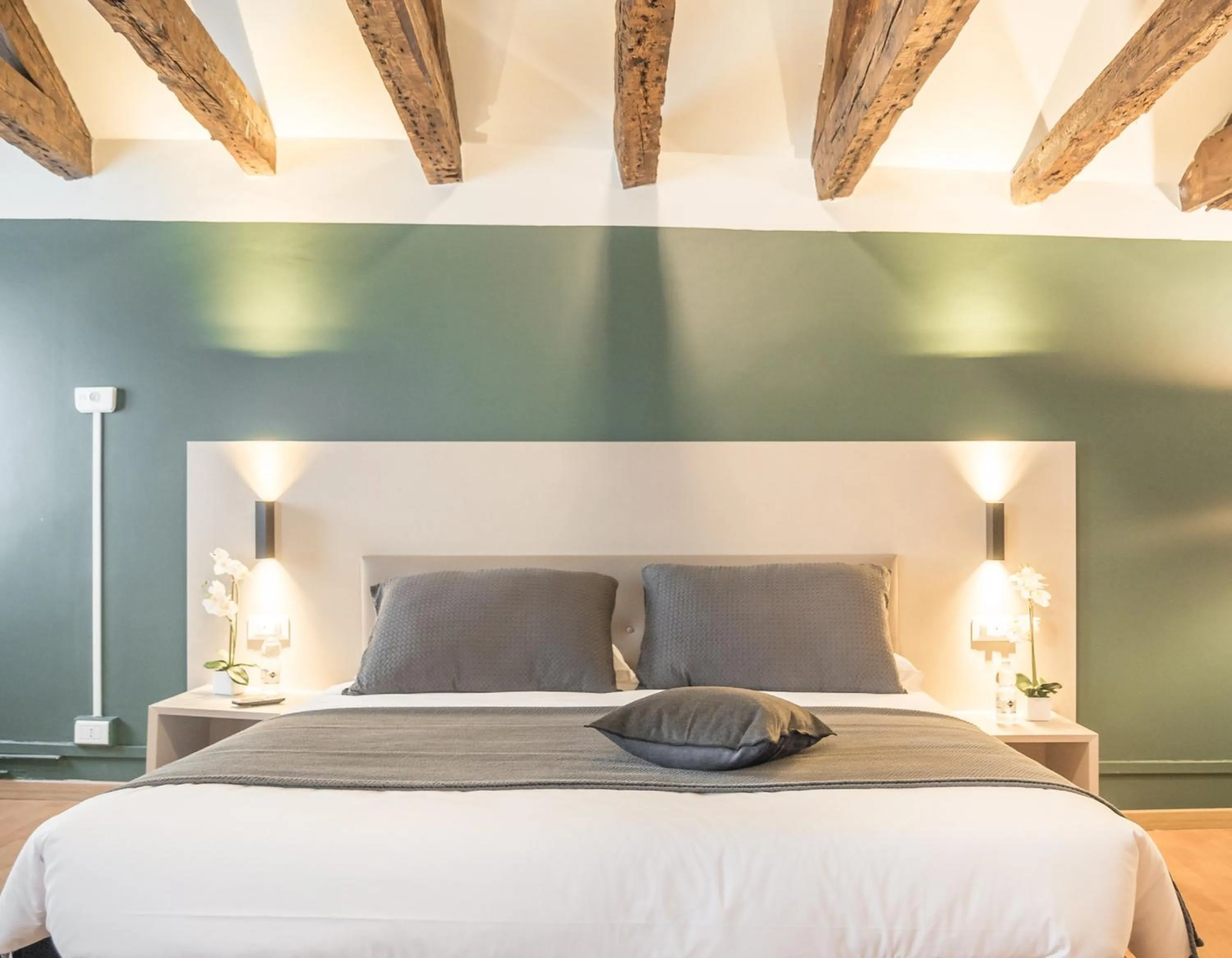 Bedroom, Bed in Grand Canal Suite by Wonderful Italy